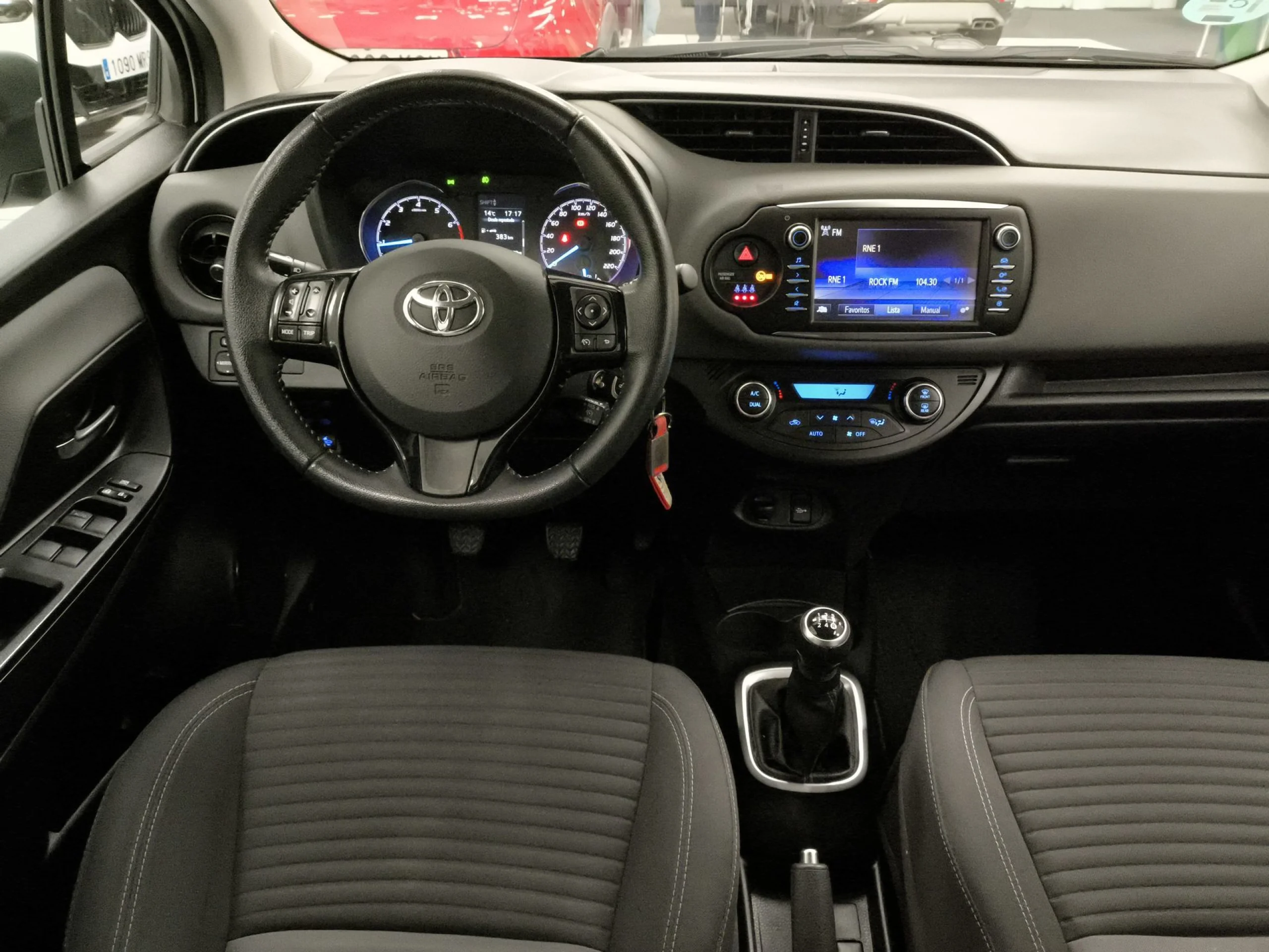 Toyota Yaris 70 Active 51 kW (69 CV) - Foto 20