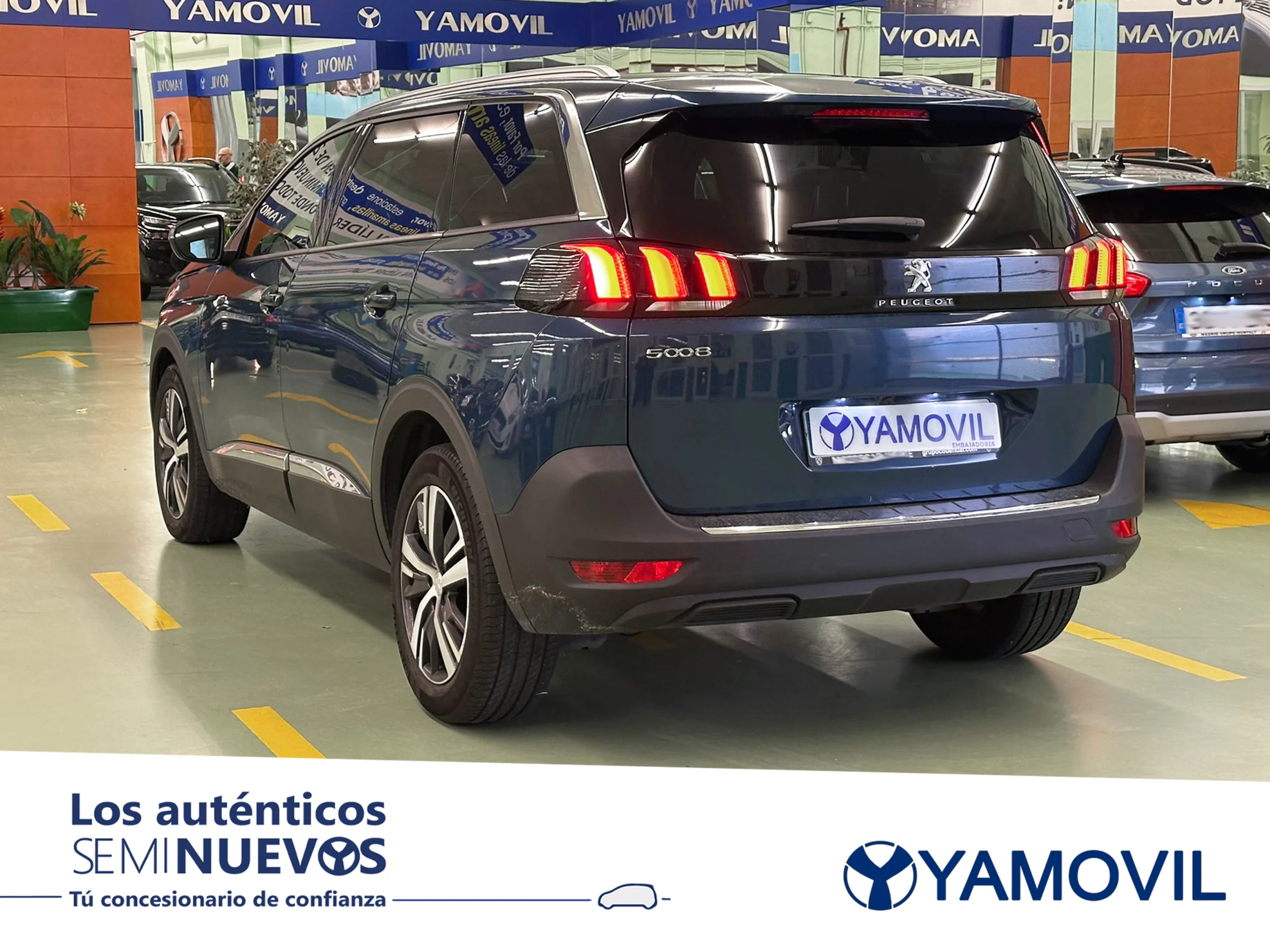 Peugeot 5008 BlueHDI 130 SANDS Allure Pack EAT8 96 kW (130 CV) - Foto 4