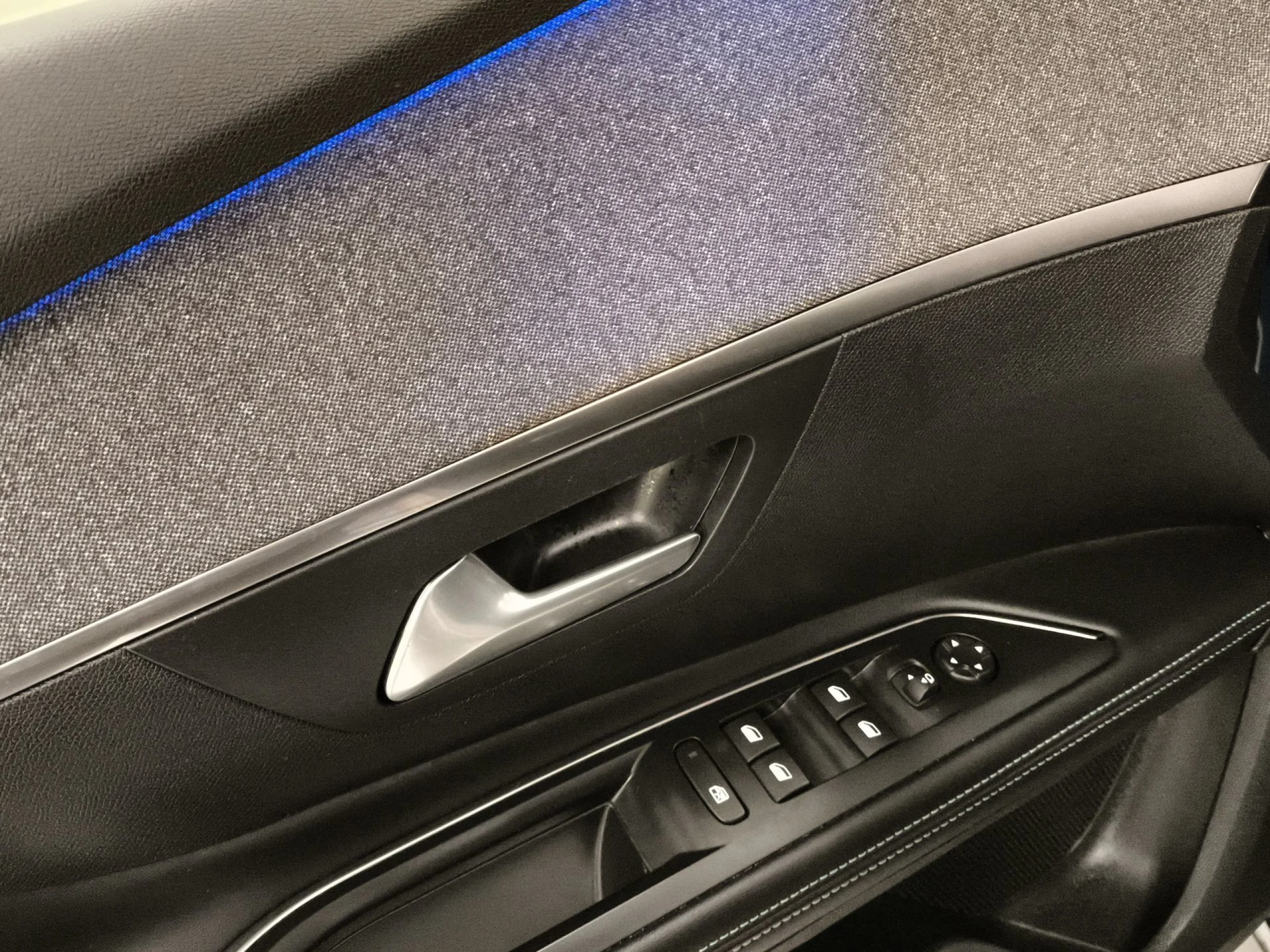 Peugeot 5008 BlueHDI 130 SANDS Allure Pack 96 kW (130 CV) - Foto 10