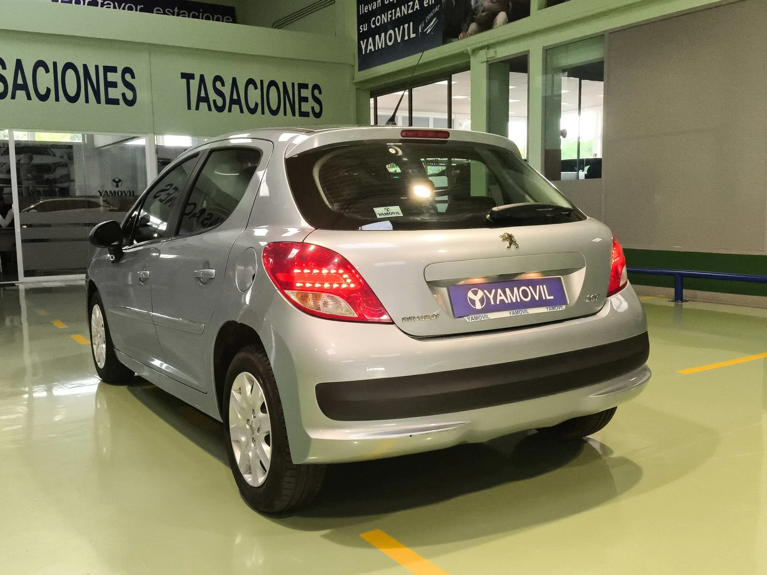 Peugeot 207 1.4i  Business Line 54 kW (75 CV) - Foto 3