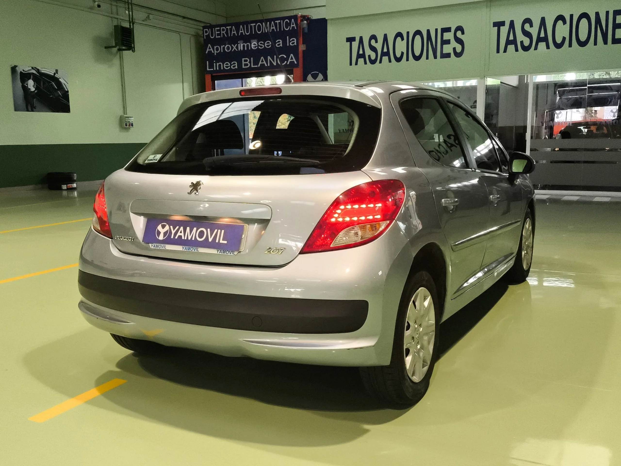 Peugeot 207 1.4i  Business Line 54 kW (75 CV) - Foto 4