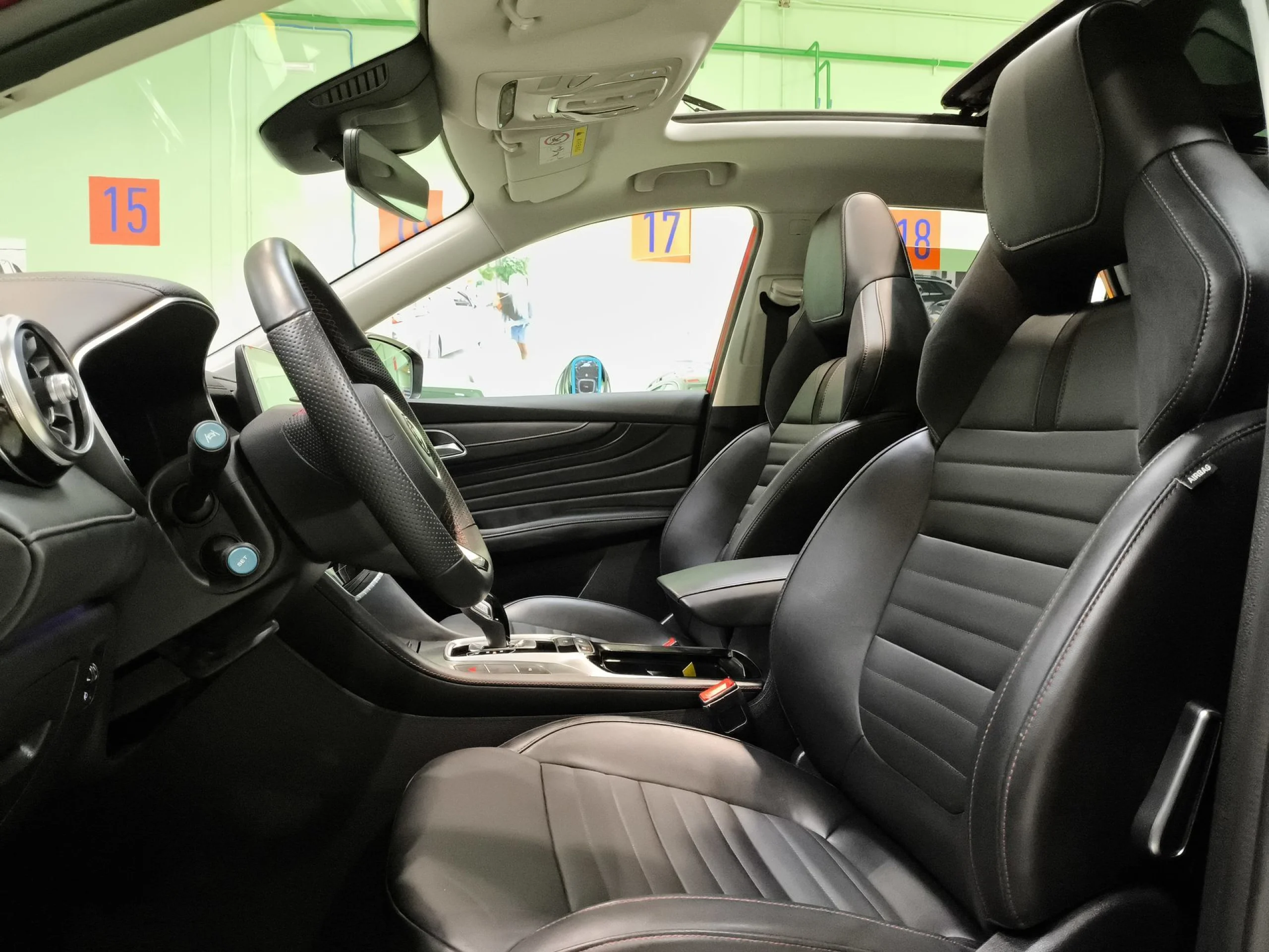 MG Ehs 1.5 T-GDI PHEV Luxury 190 kW (258 CV) - Foto 8