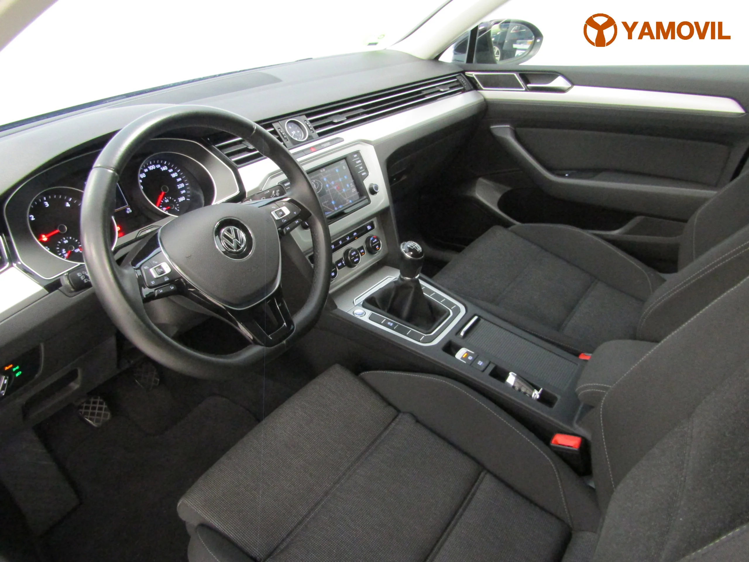 Volkswagen Passat 2.0 TDI ADVANCE - Foto 19