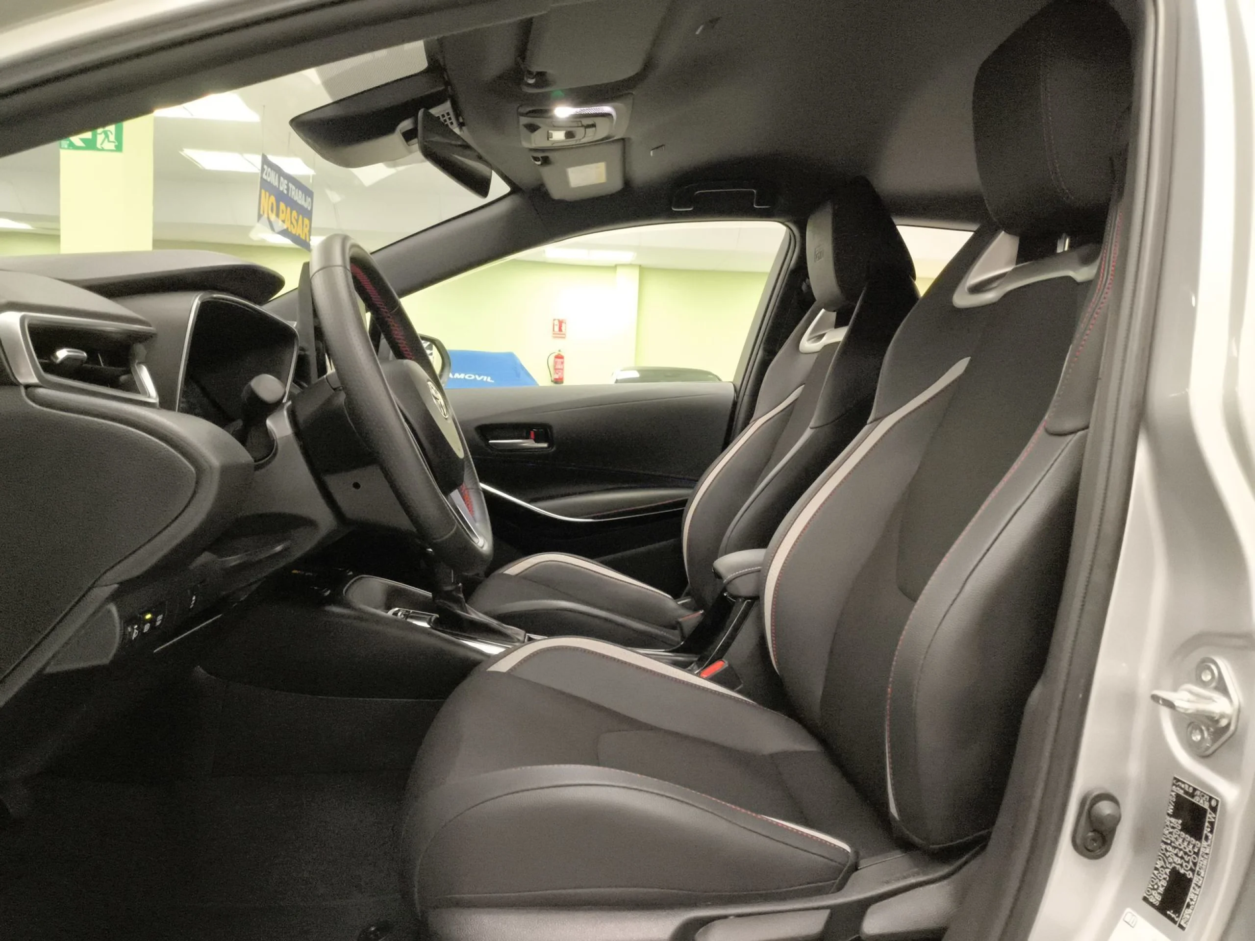 Toyota Corolla 140H GR-Sport 103 kW (140 CV) - Foto 8