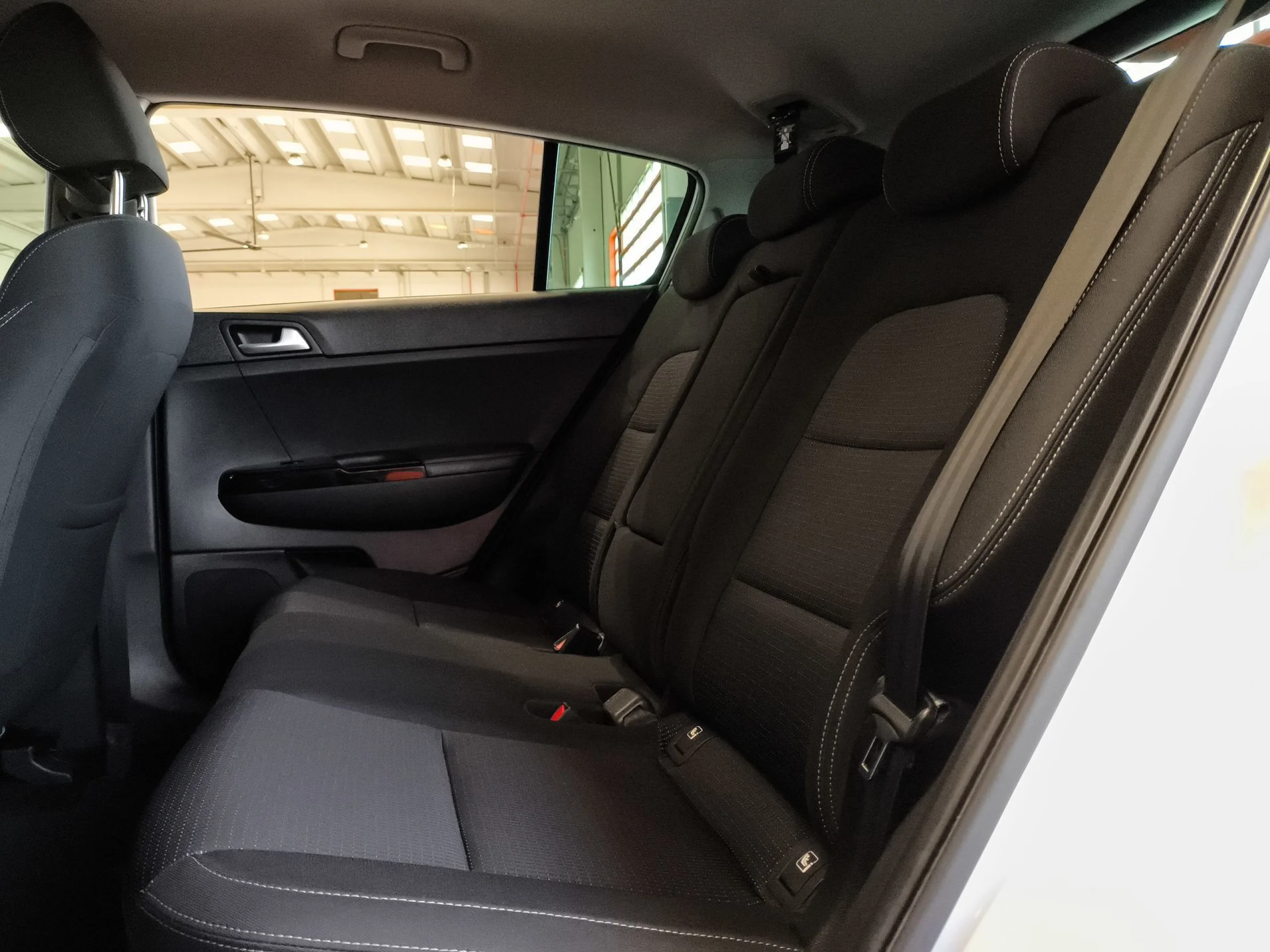Kia Sportage 1.6 CRDi MHEV Drive Plus 4x2 85 kW (115 CV) - Foto 29