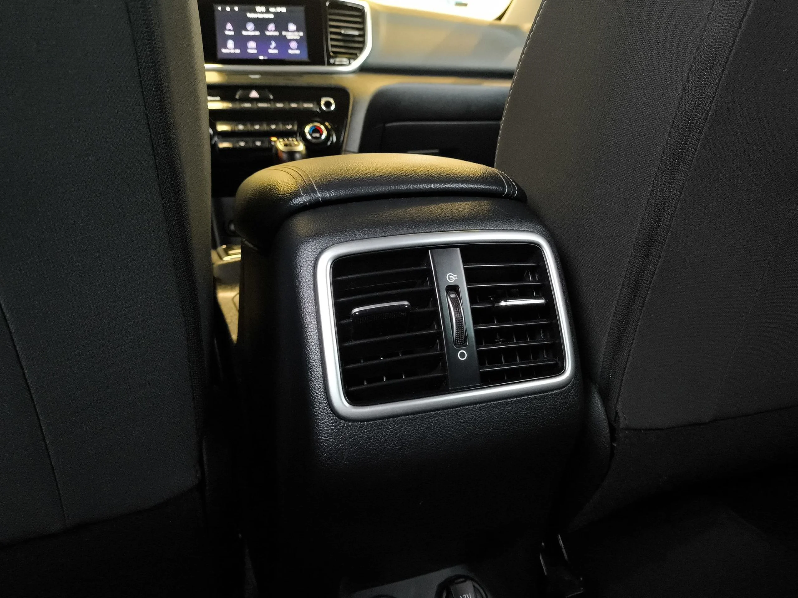 Kia Sportage 1.6 CRDi MHEV Drive Plus 4x2 85 kW (115 CV) - Foto 31