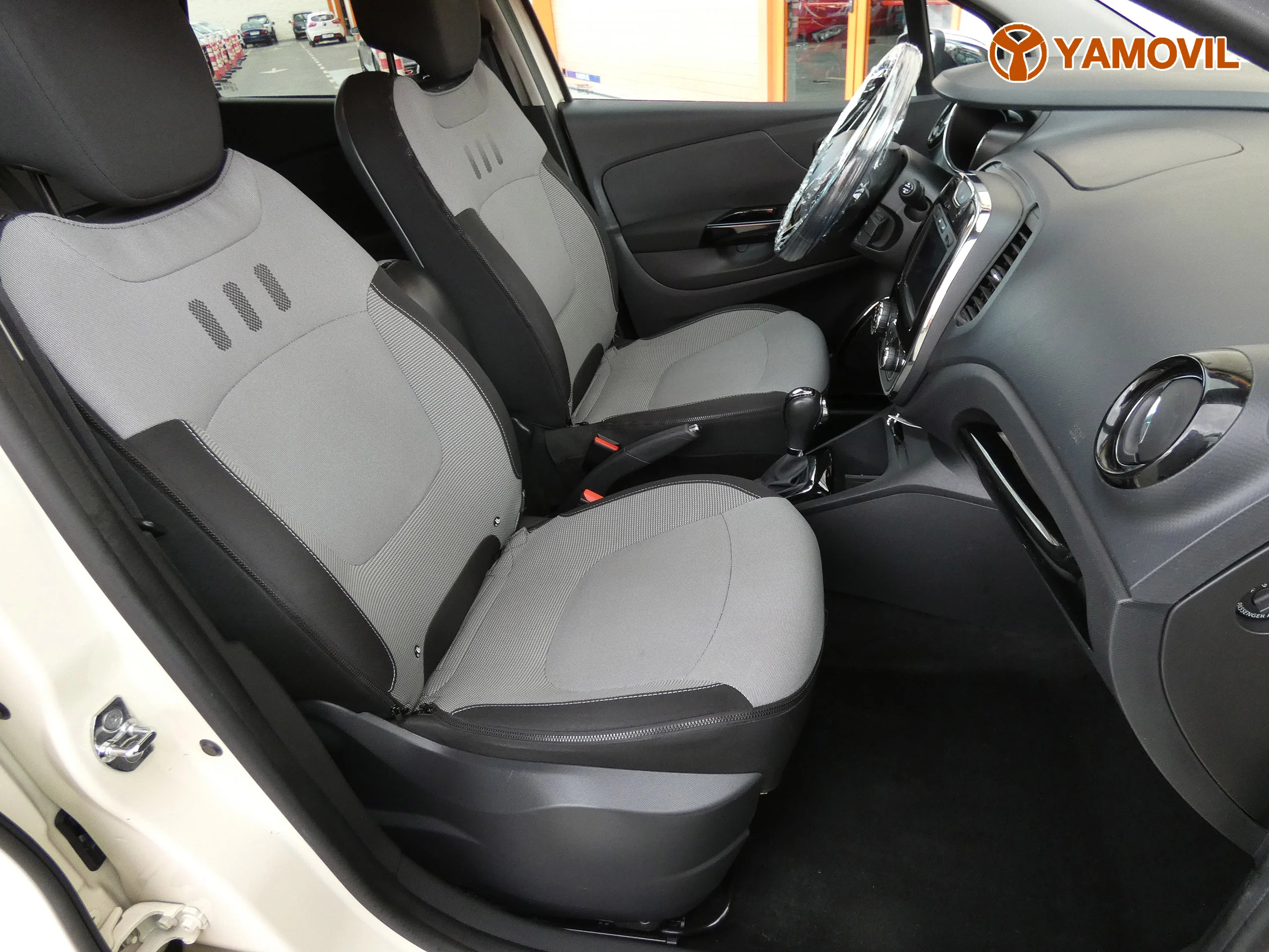 Renault Captur TCE ENERGY ZEN EDC Aut - Foto 13