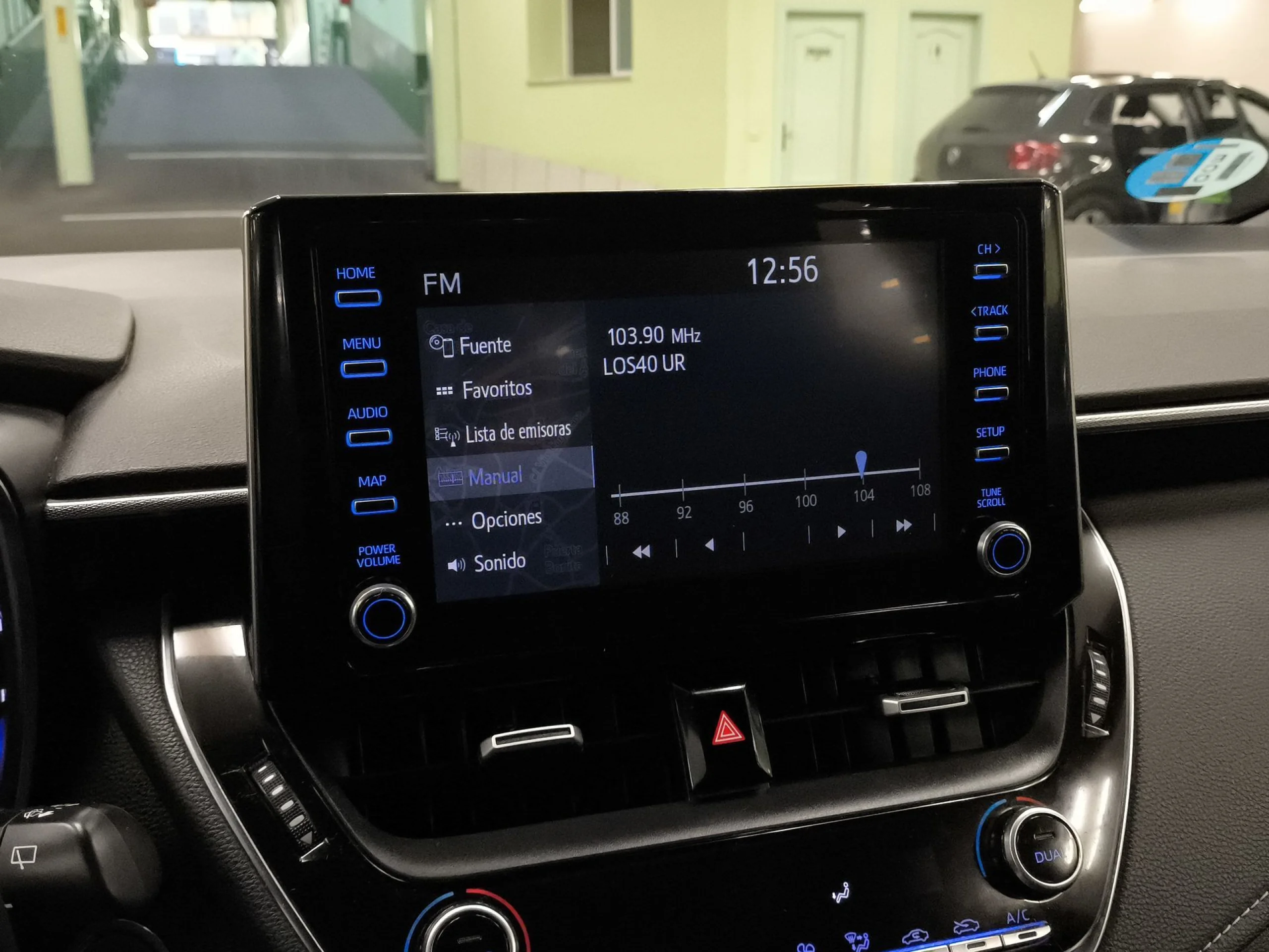 Toyota Corolla 180H FEEL! E-CVT 132 kW (180 CV) - Foto 14