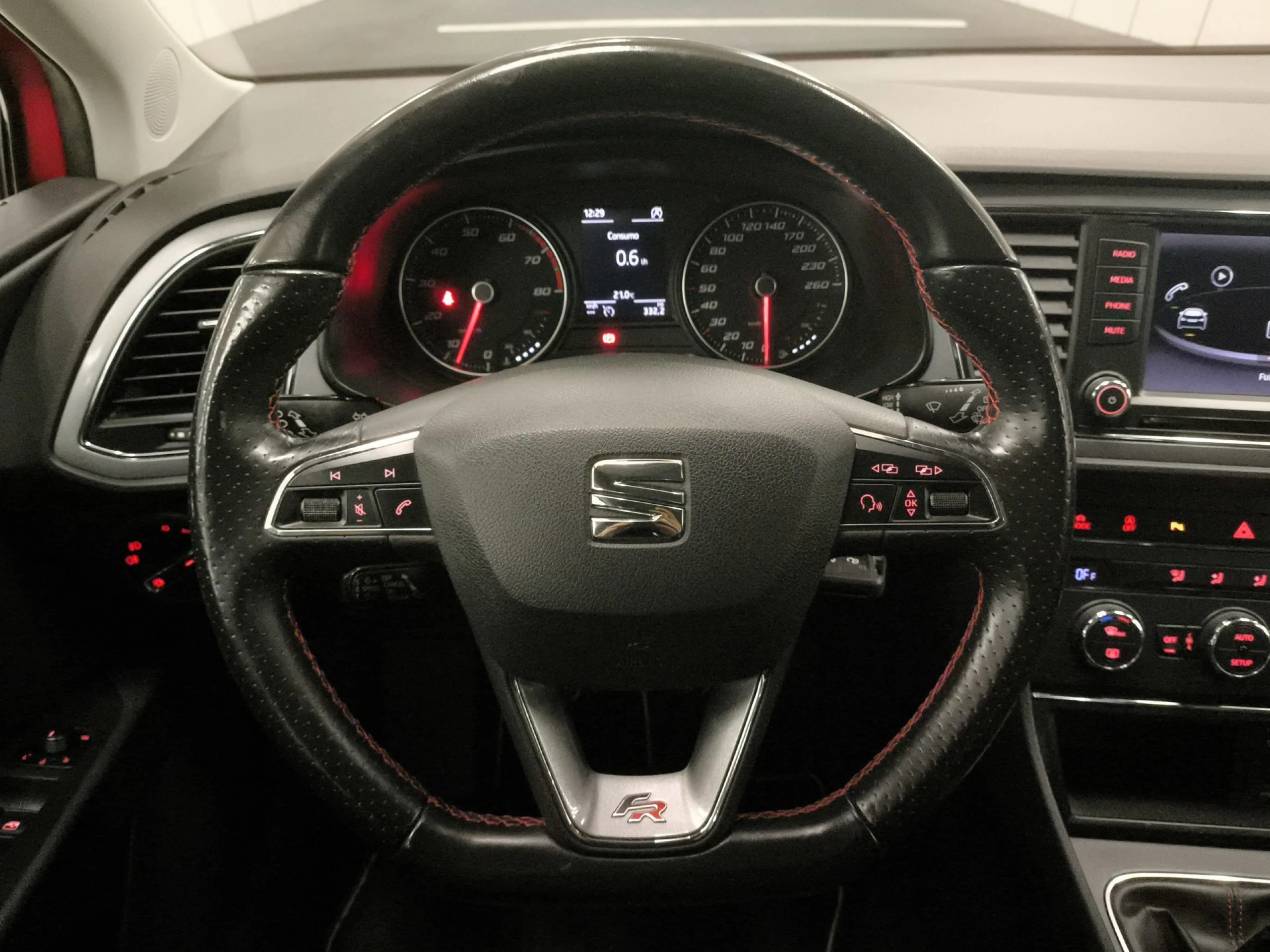 Seat León 1.4 TSI ACT SANDS FR 110 kW (150 CV) - Foto 11
