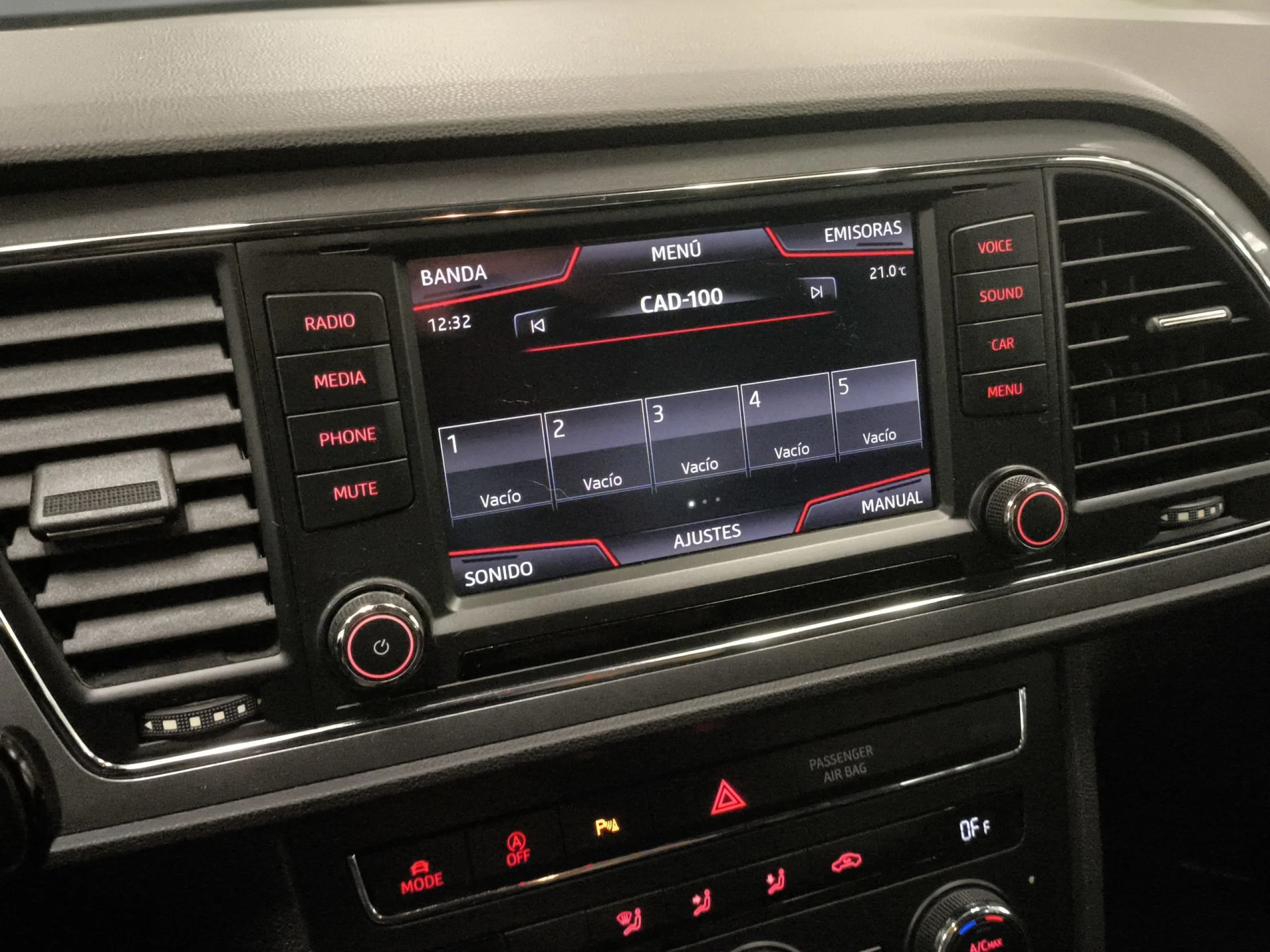 Seat León 1.4 TSI ACT SANDS FR 110 kW (150 CV) - Foto 13