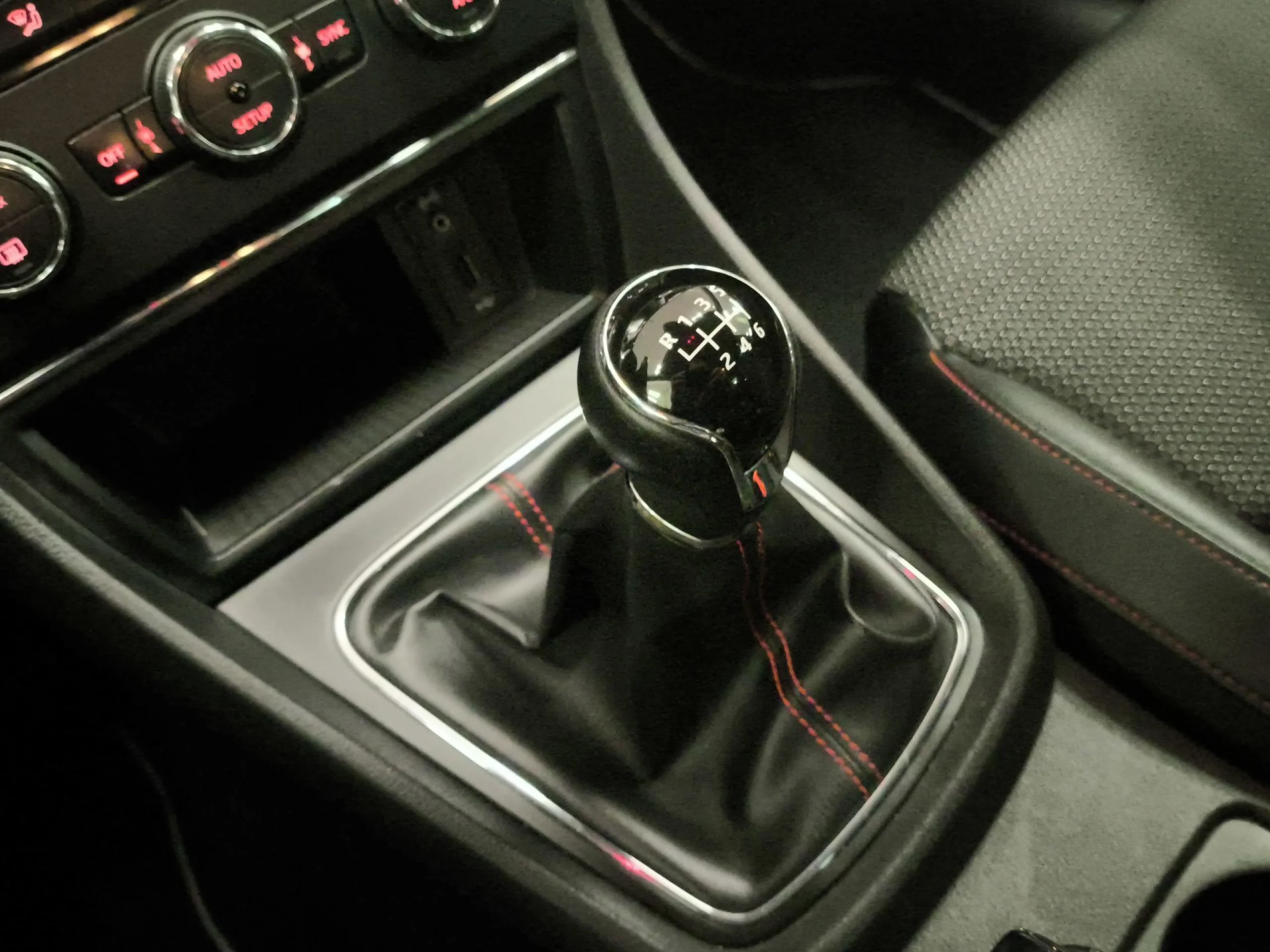 Seat León 1.4 TSI ACT SANDS FR 110 kW (150 CV) - Foto 15