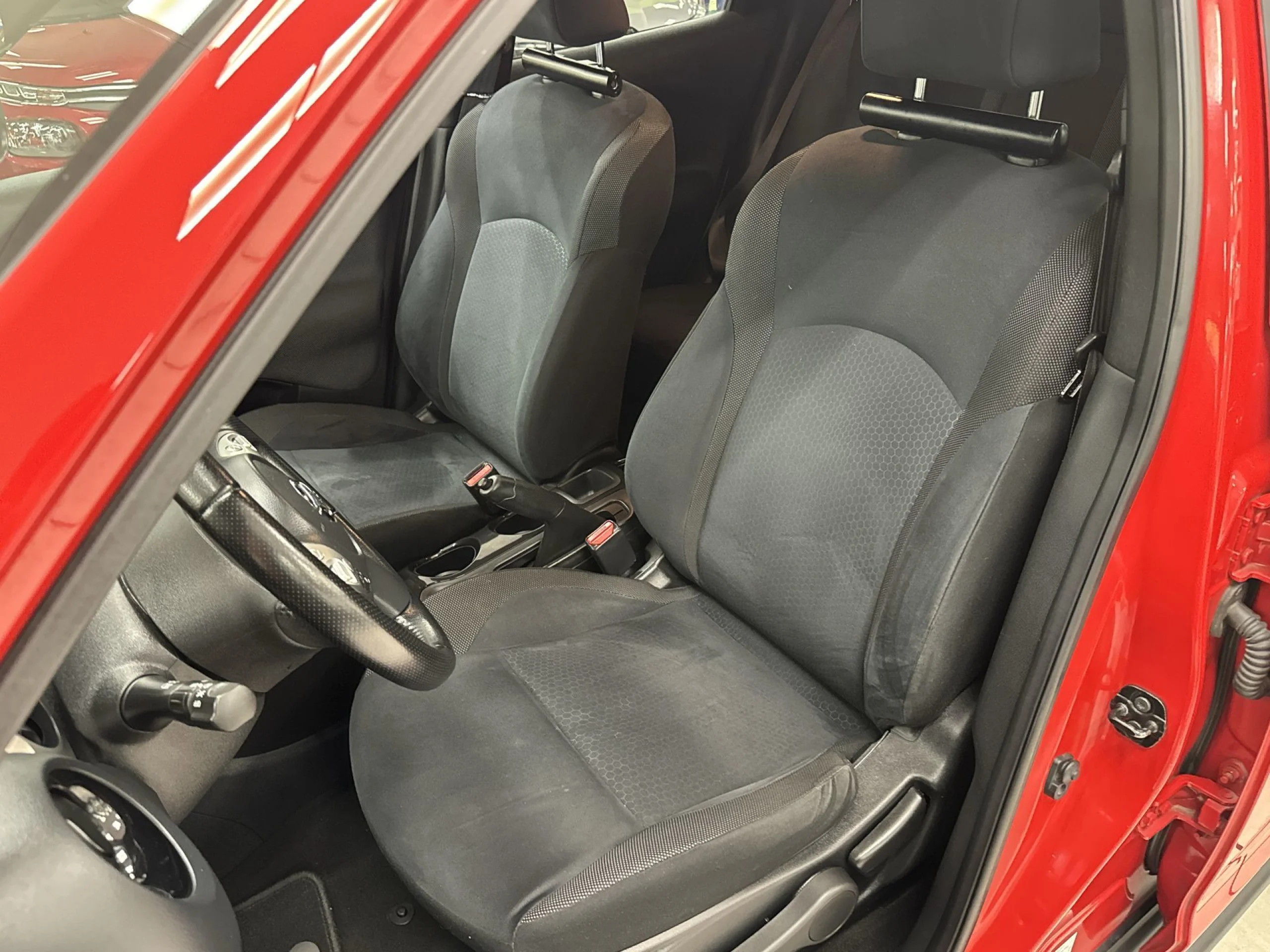 Nissan Juke 1.5dCi Acenta 4x2 81 kW (110 CV) - Foto 8
