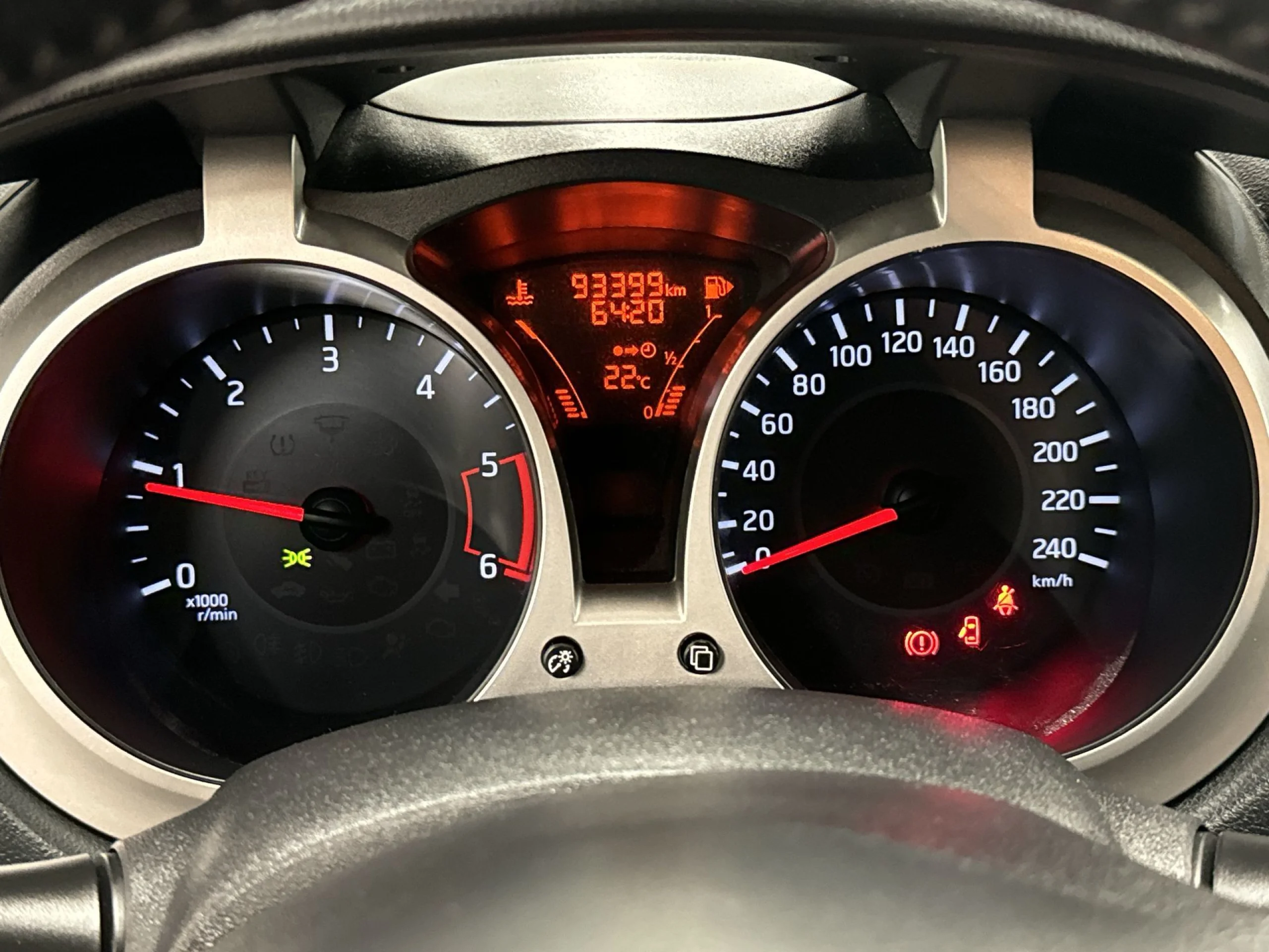 Nissan Juke 1.5dCi Acenta 4x2 81 kW (110 CV) - Foto 12