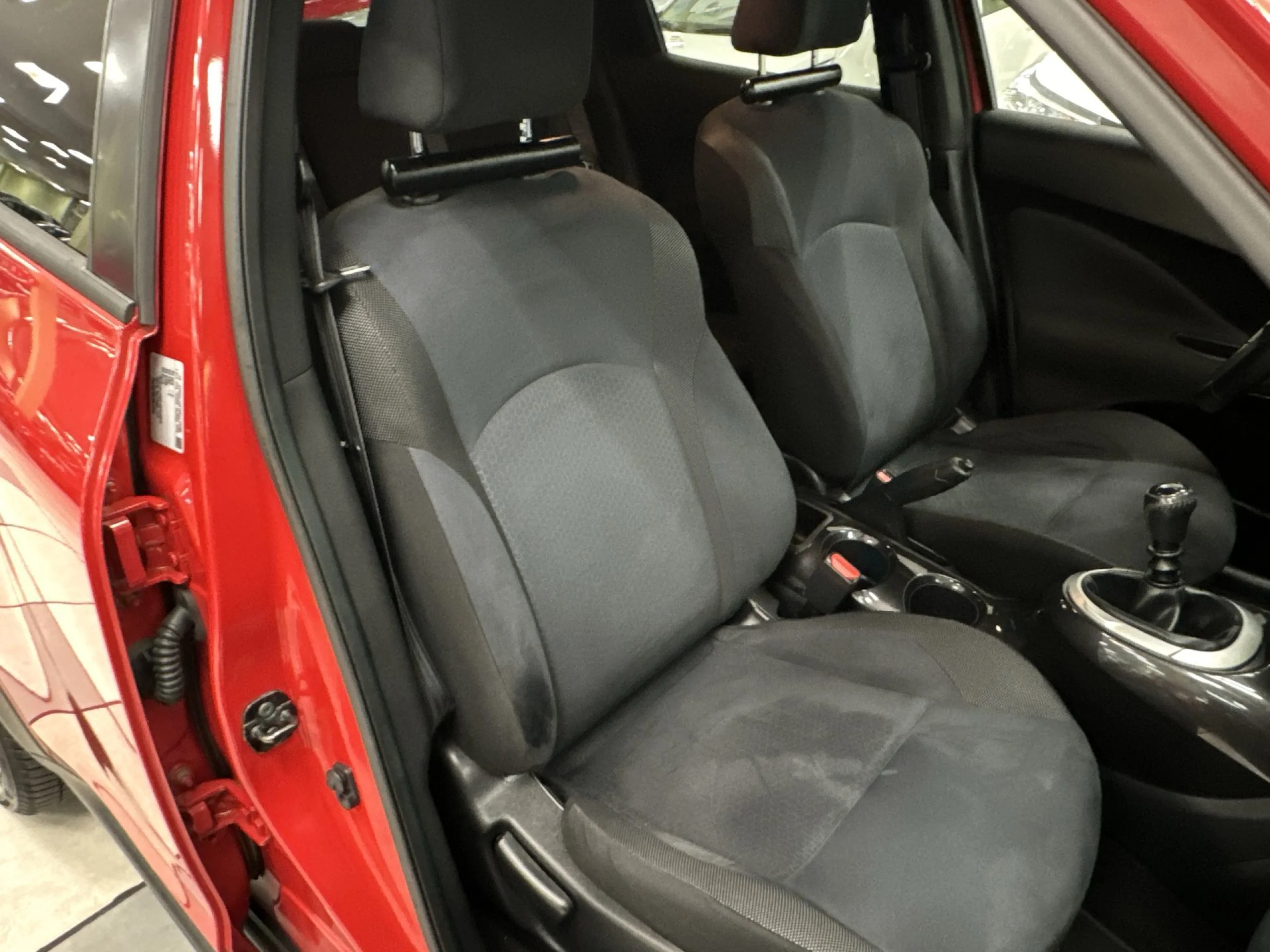 Nissan Juke 1.5dCi Acenta 4x2 81 kW (110 CV) - Foto 21