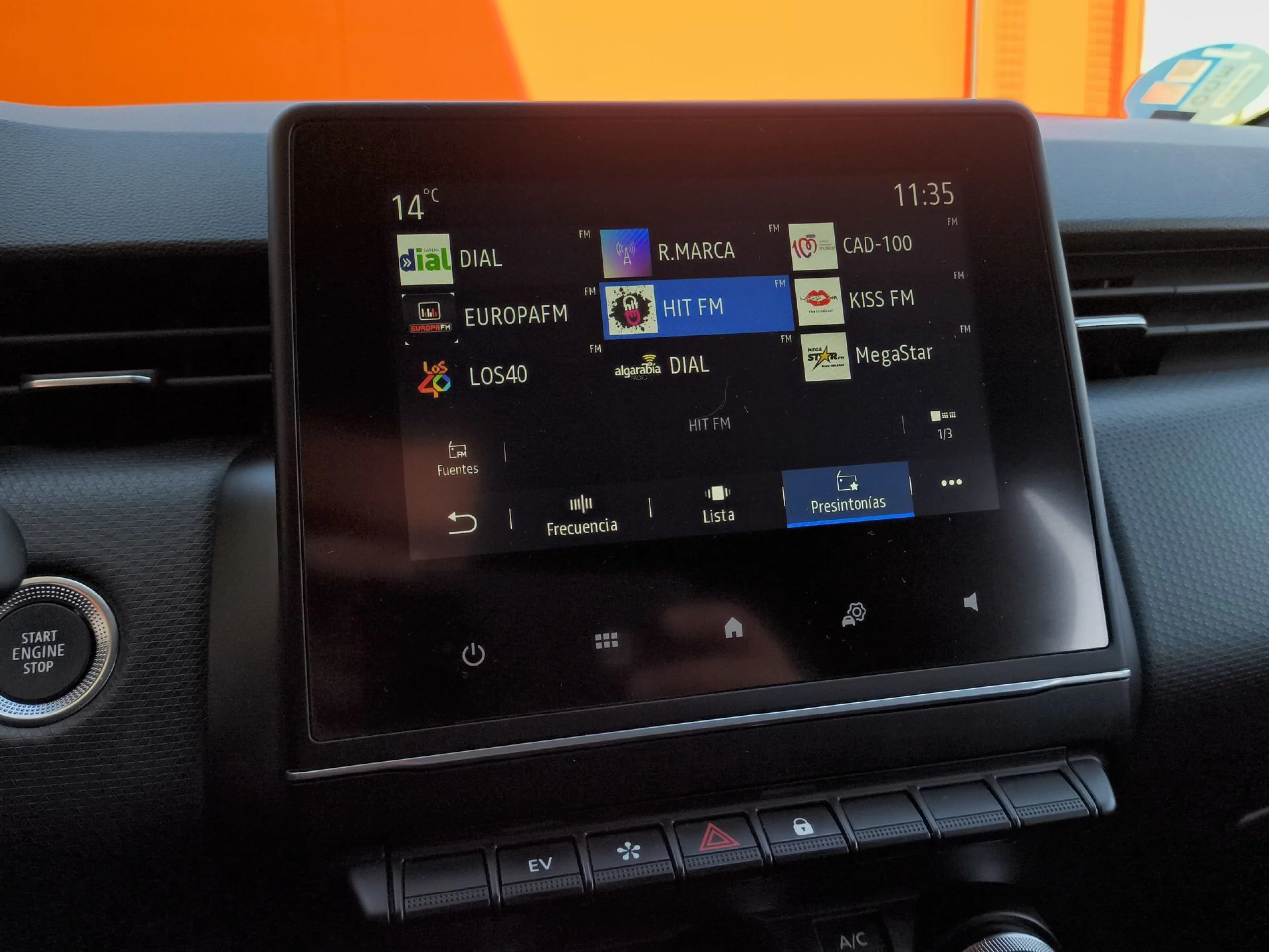 Renault Clio Zen E-Tech Híbrido 103 kW (140 CV) - Foto 13