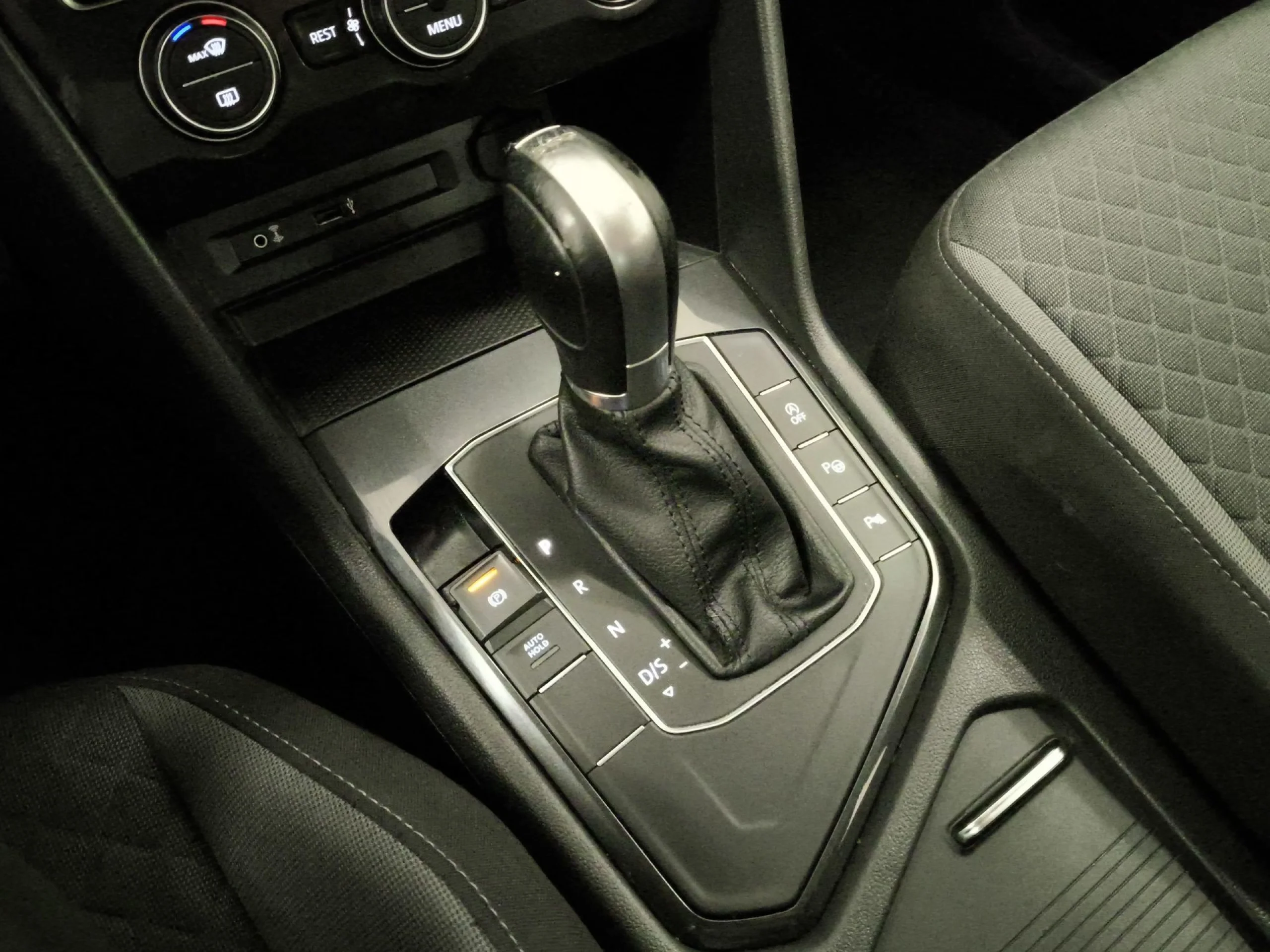 Volkswagen Tiguan Advance 2.0 TDI BMT 110 kW (150 CV) DSG - Foto 17