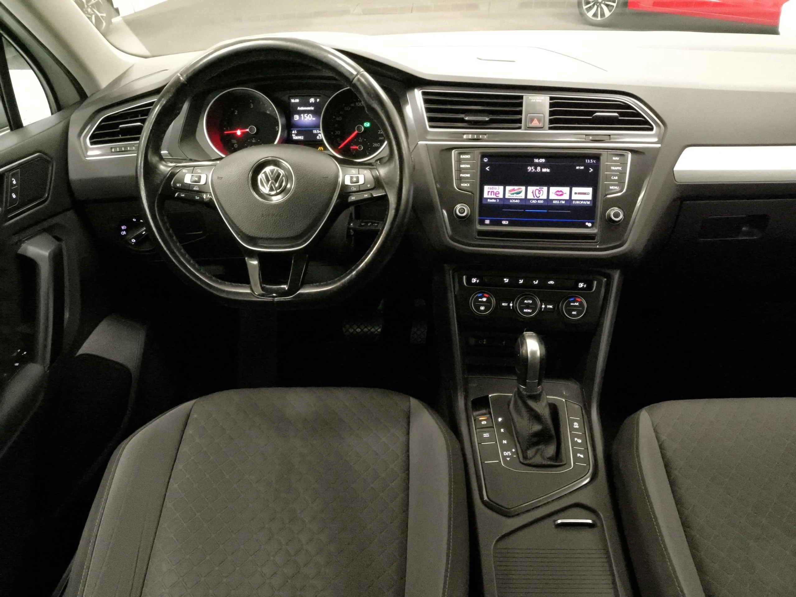 Volkswagen Tiguan Advance 2.0 TDI BMT 110 kW (150 CV) DSG - Foto 18