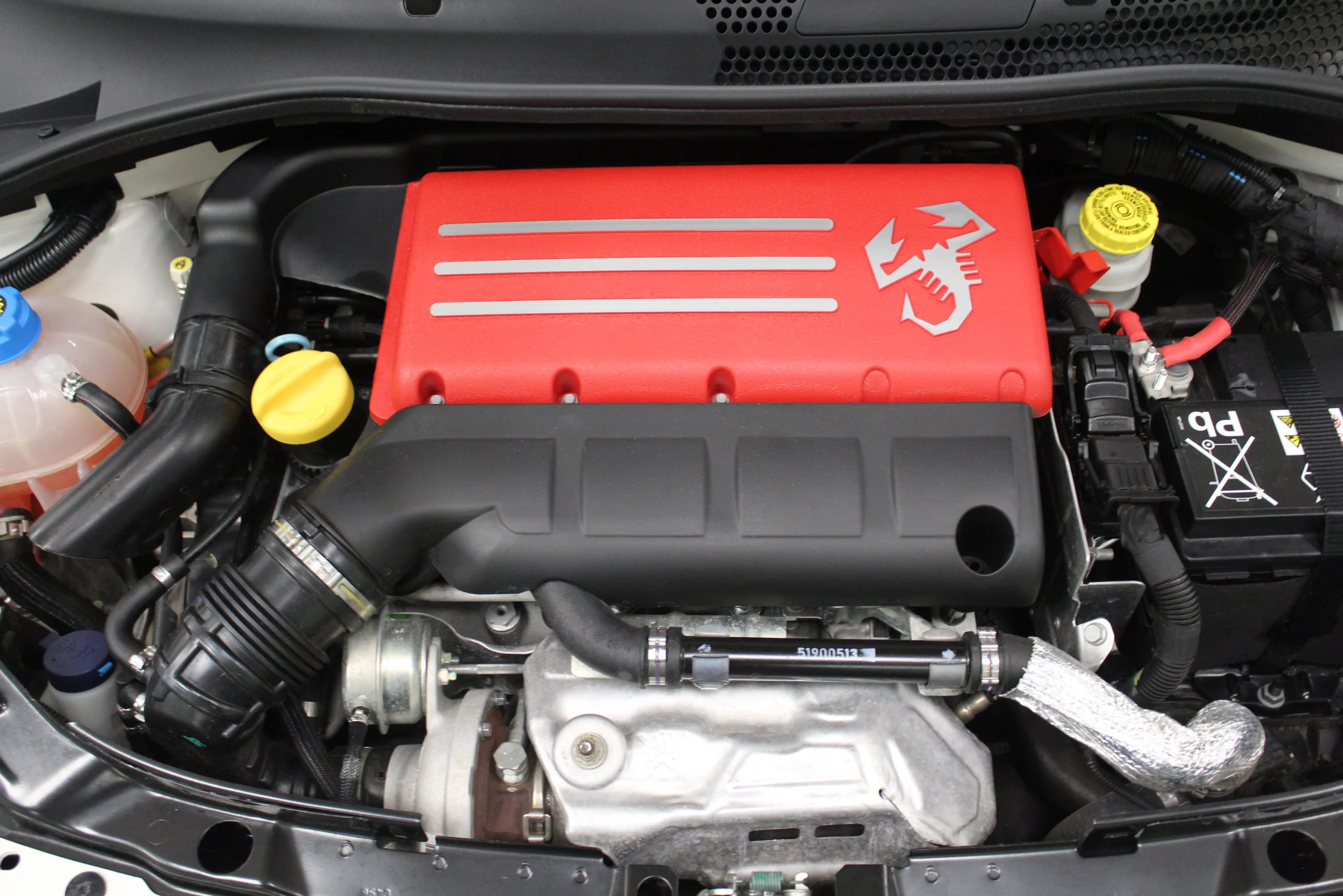 Aixam 500 1.4 16v T-Jet F595 121 kW (165 CV) - Foto 8