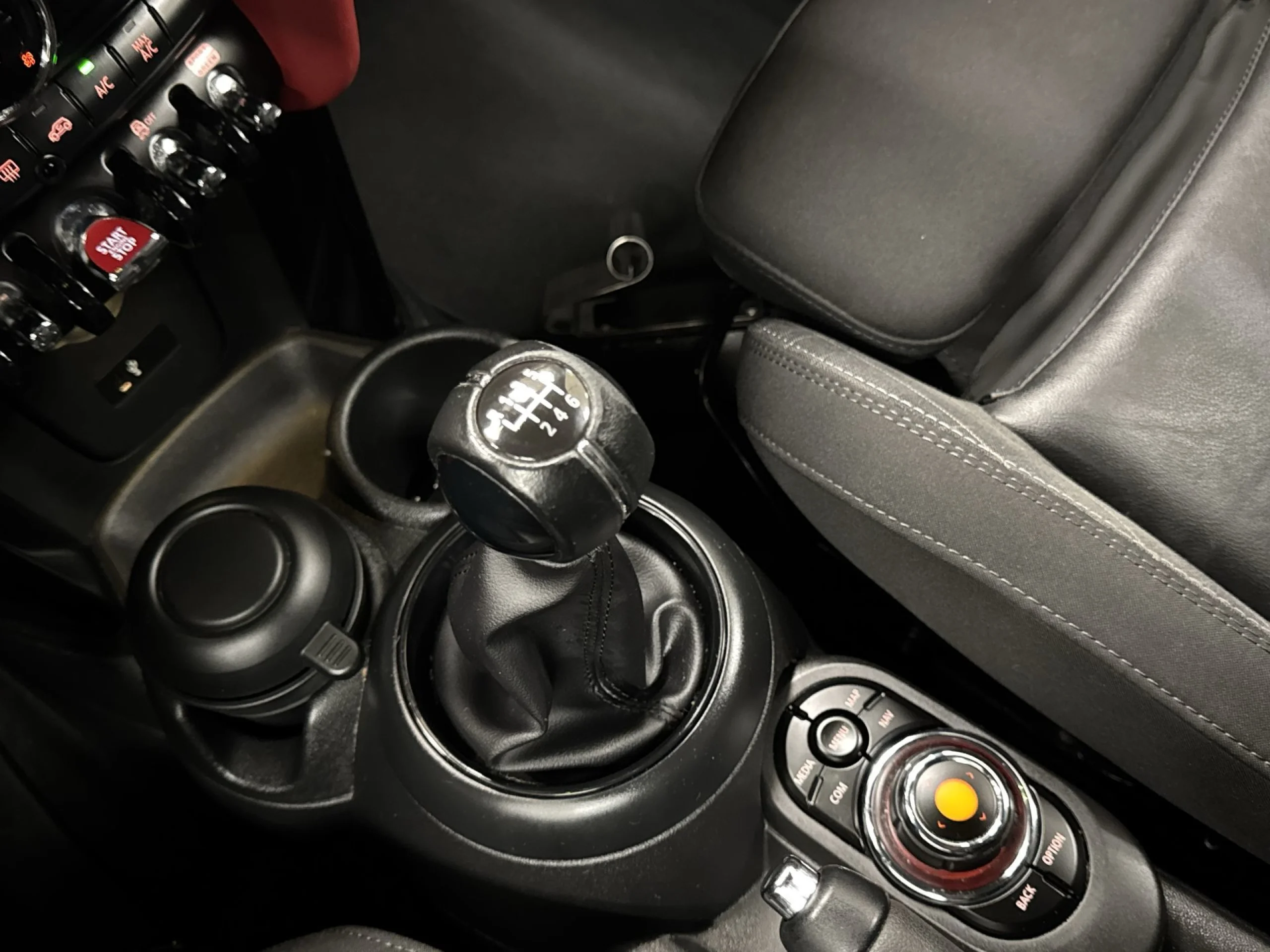 MINI MINI 3 Puertas Cooper D 85 kW (116 CV) - Foto 17