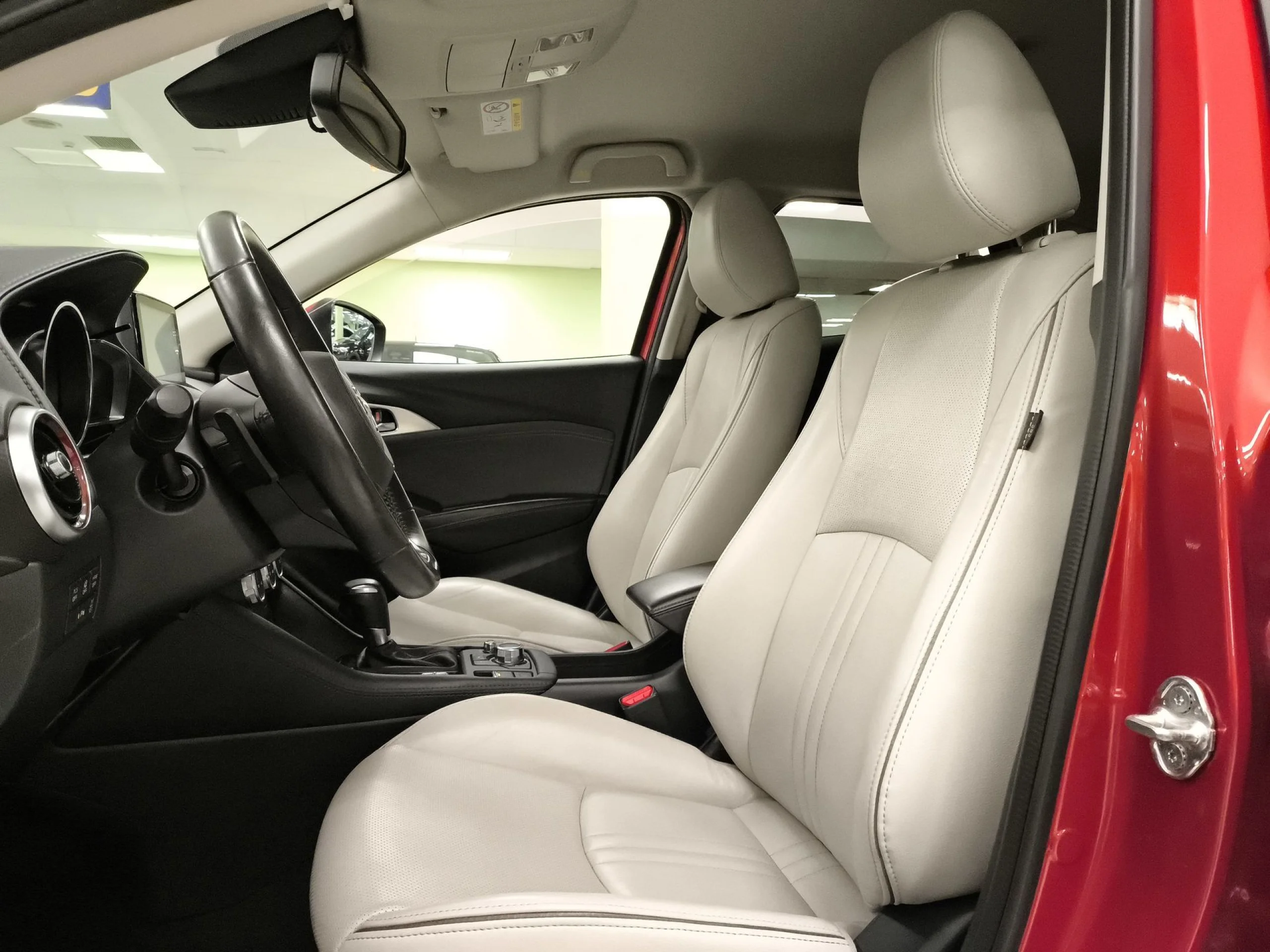 Mazda CX-3 2.0 G Zenith White 2WD AT 89 kW (121 CV) - Foto 8