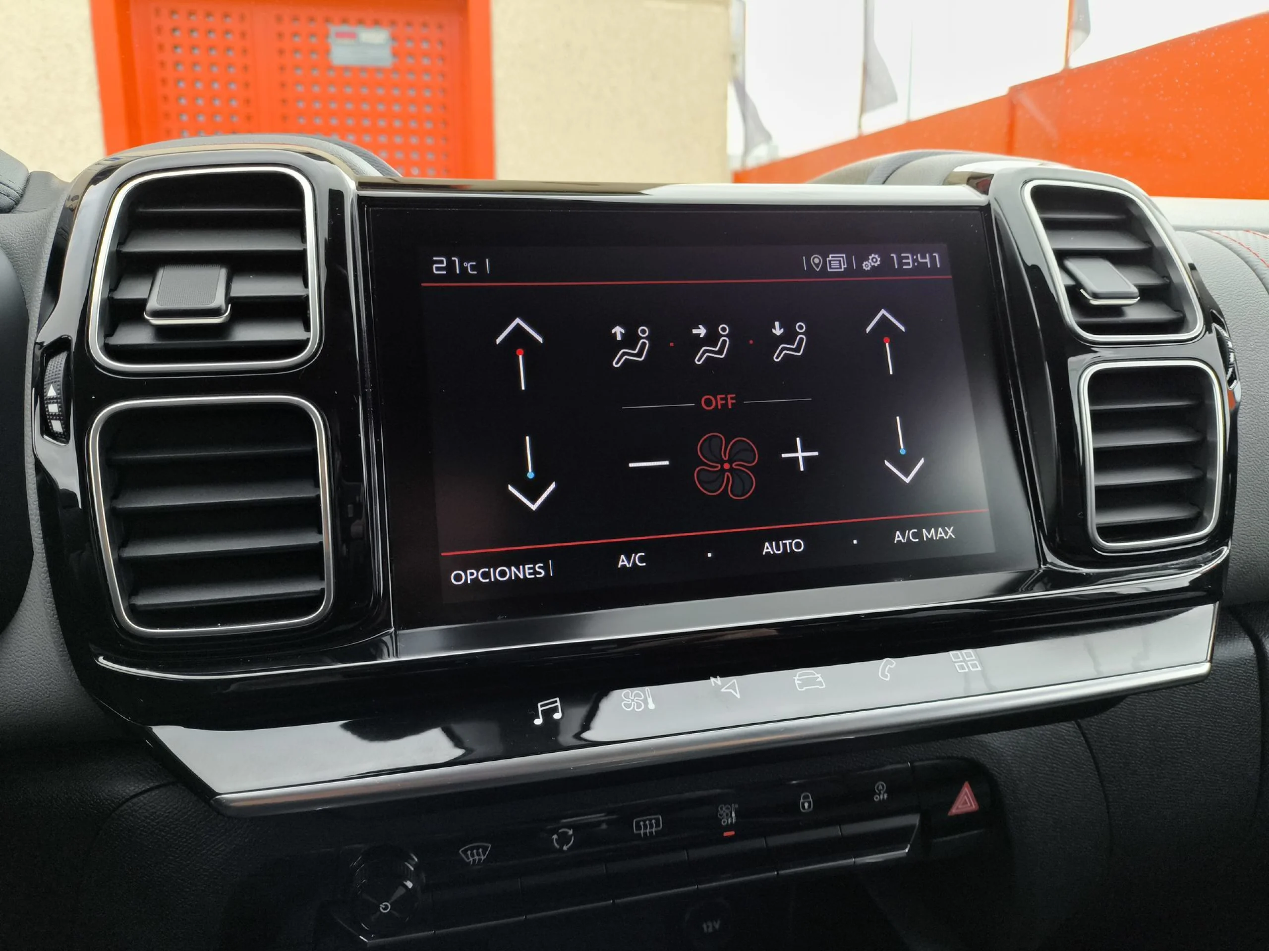 Citroen C5 Aircross PureTech 130 SANDS Feel 96 kW (131 CV) - Foto 18