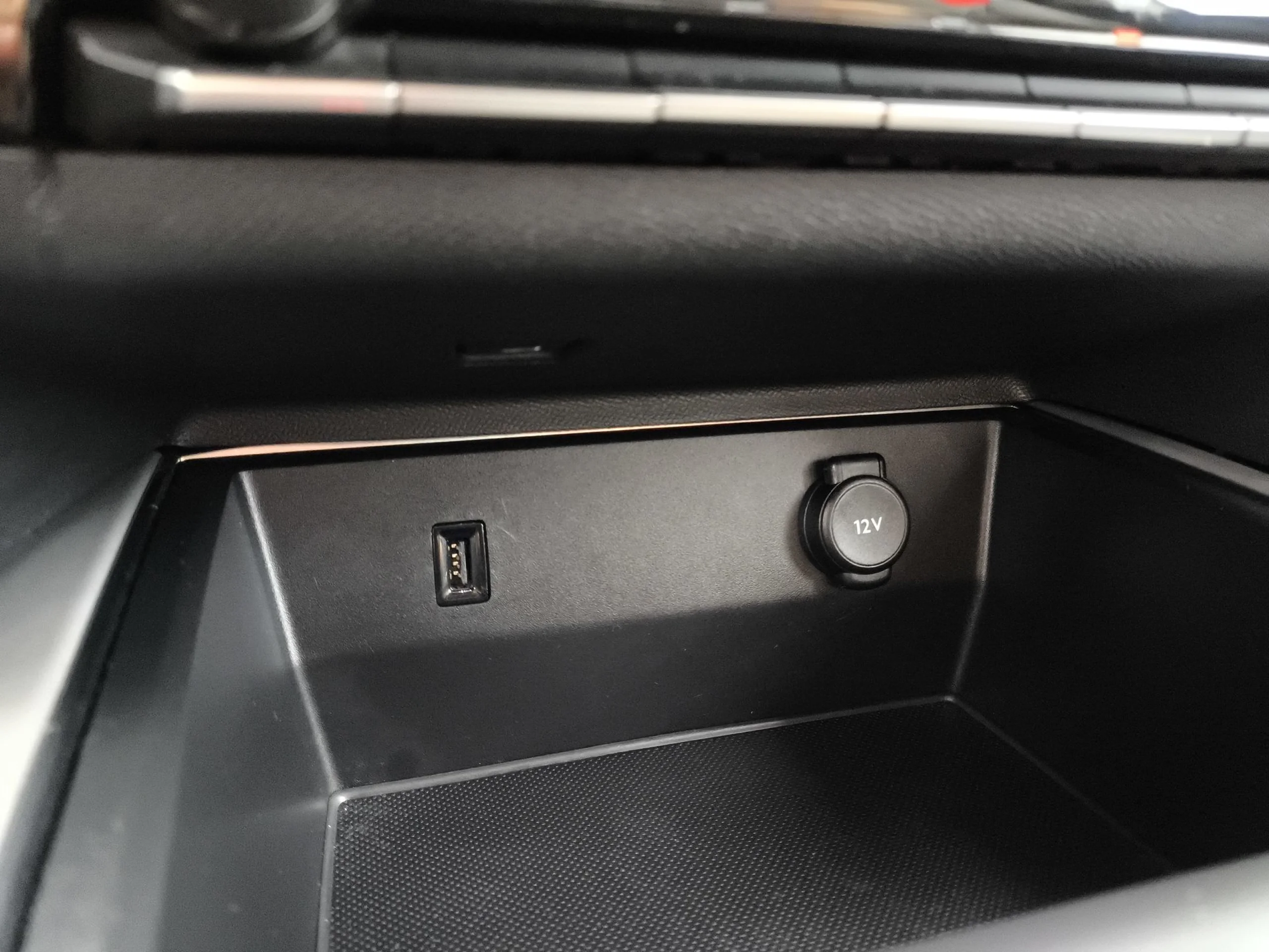 Citroen C5 Aircross PureTech 130 SANDS Feel 96 kW (131 CV) - Foto 20