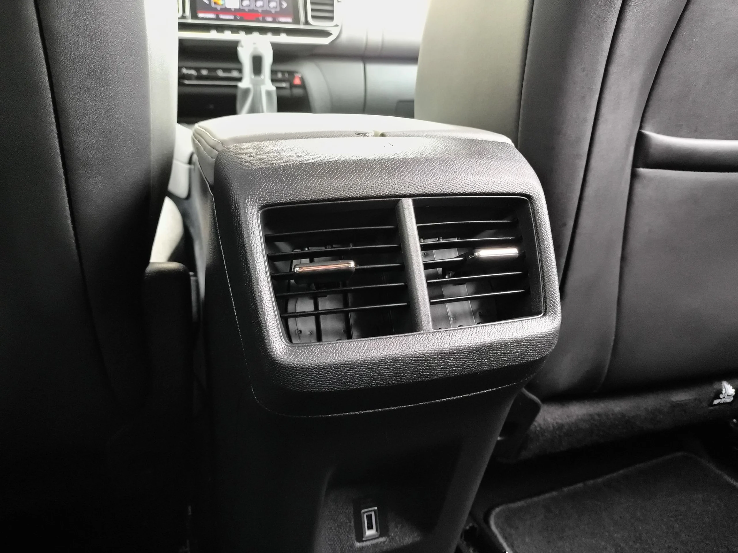 Citroen C5 Aircross PureTech 130 SANDS Feel 96 kW (131 CV) - Foto 22