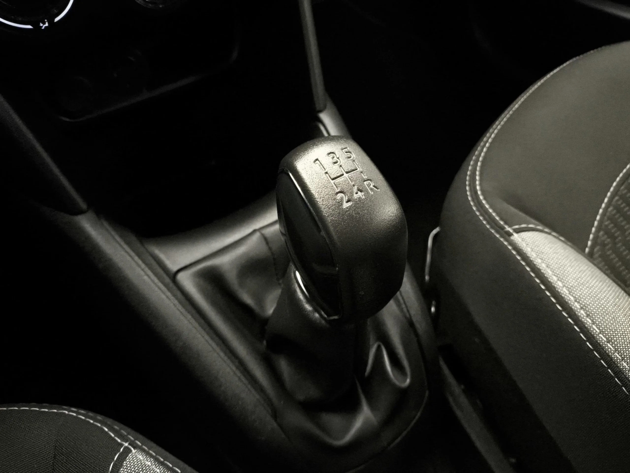 Peugeot 208 PureTech 82 SANDS Active 60 kW (82 CV) - Foto 18