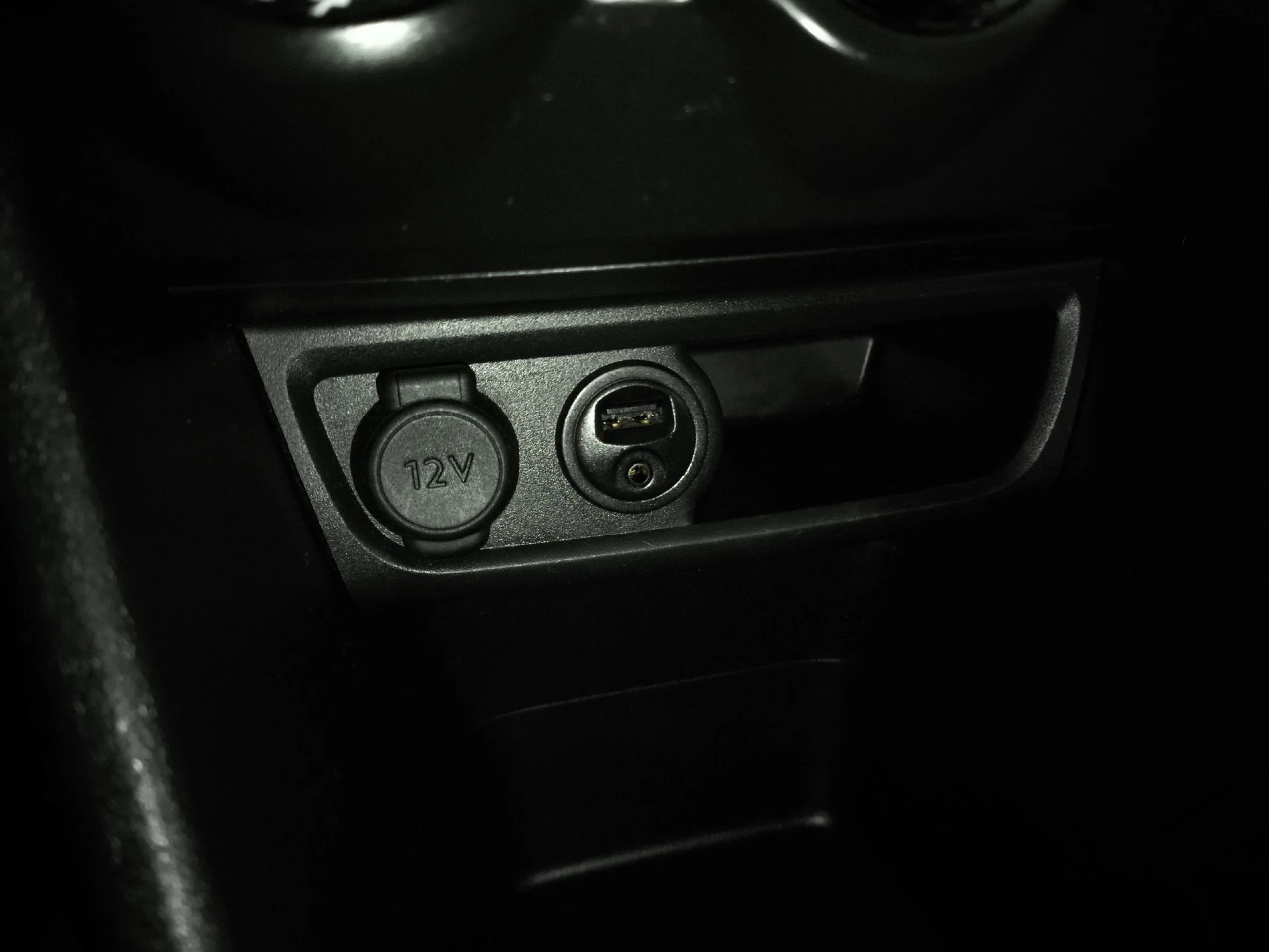 Peugeot 208 PureTech 82 SANDS Active 60 kW (82 CV) - Foto 19