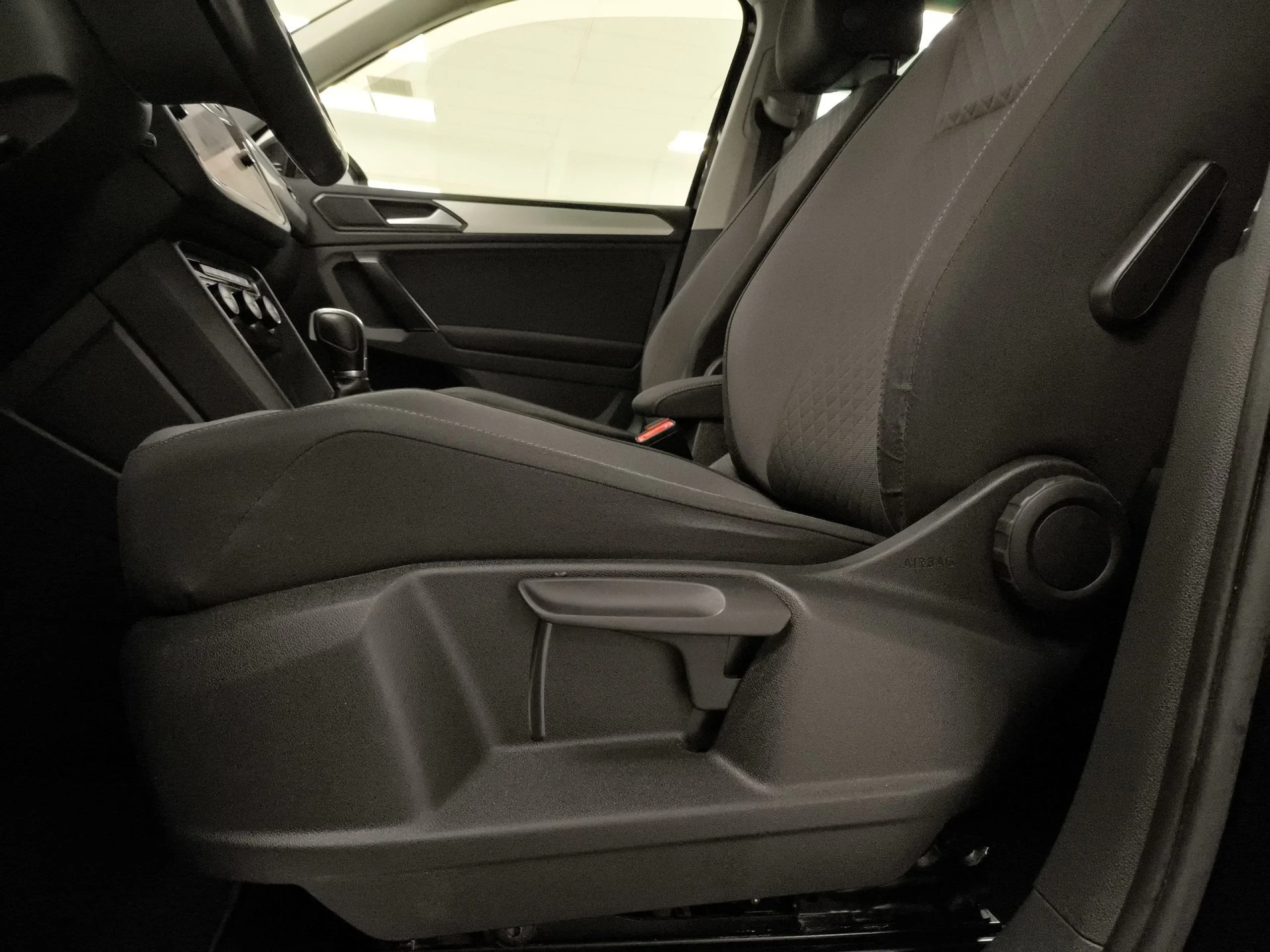 Volkswagen Tiguan Advance 2.0 TDI 4Motion 110 kW (150 CV) DSG - Foto 9