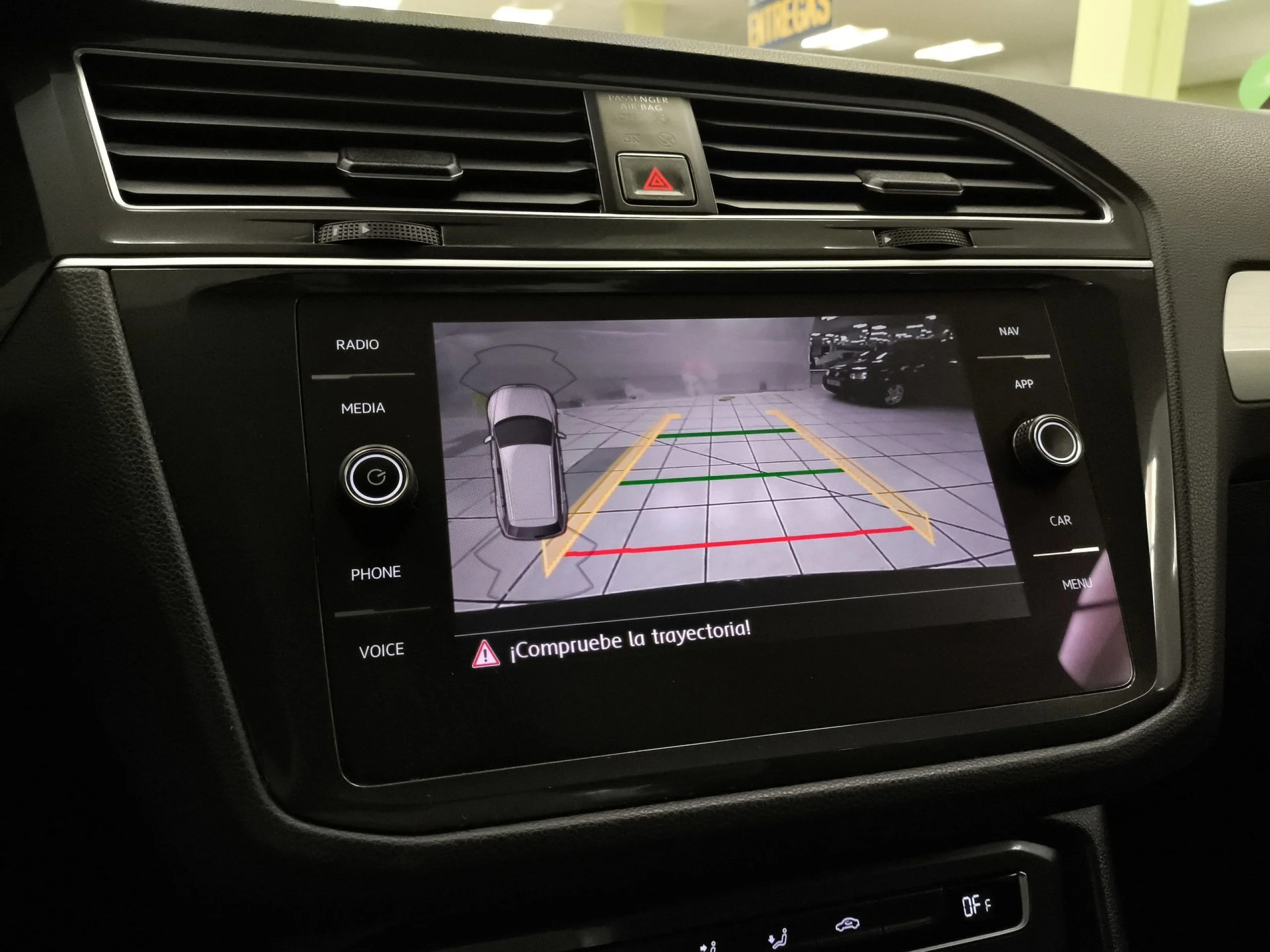 Volkswagen Tiguan Advance 2.0 TDI 4Motion 110 kW (150 CV) DSG - Foto 19
