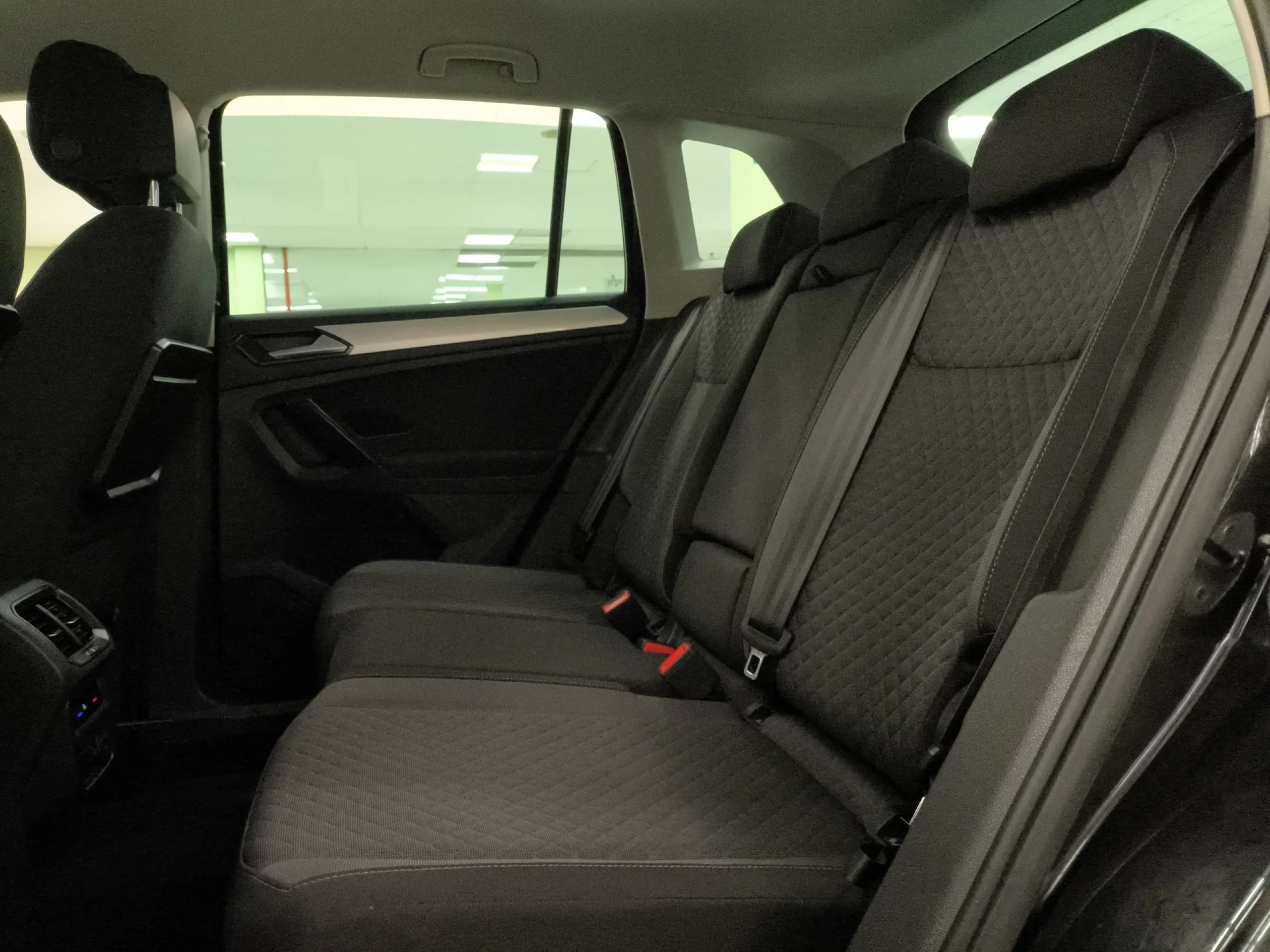 Volkswagen Tiguan Advance 2.0 TDI 4Motion 110 kW (150 CV) DSG - Foto 23