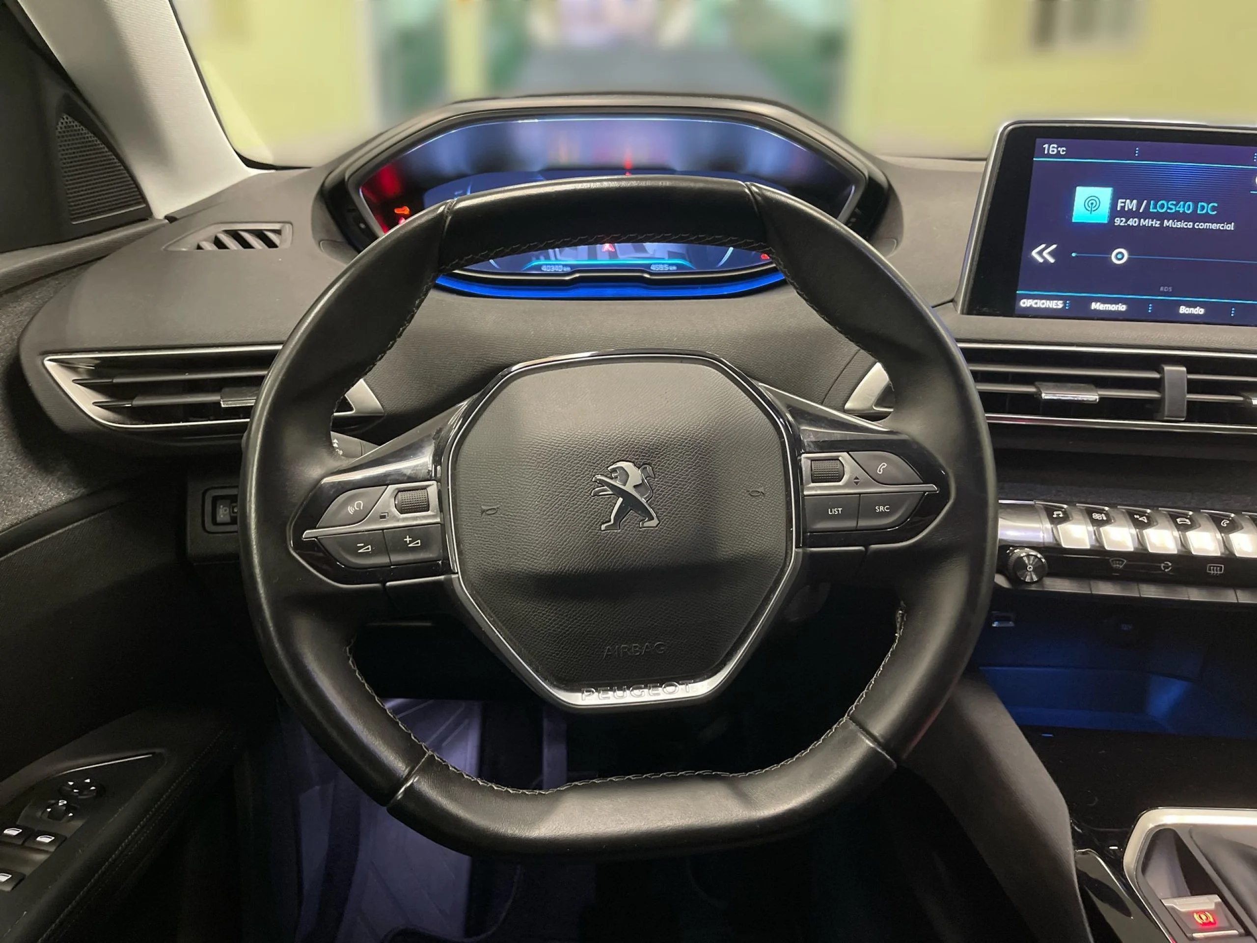 Peugeot 5008 SUV PureTech 130 SANDS Allure 96 kW (130 CV) - Foto 10