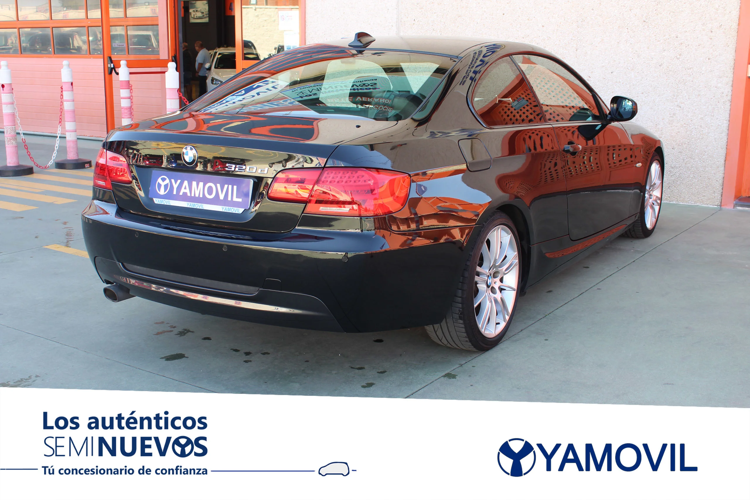 BMW Serie 3 320d Coupe 135 kW (184 CV) - Foto 4