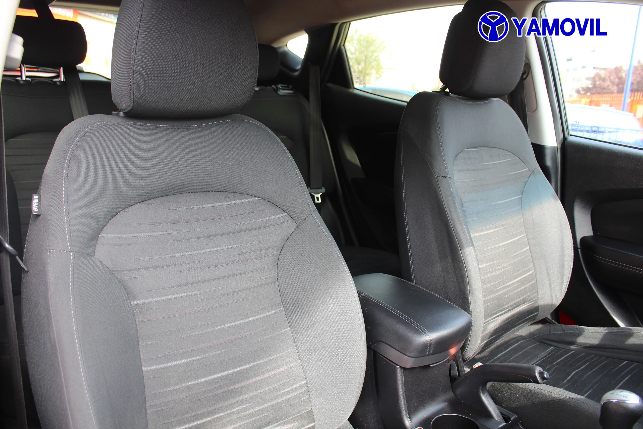 Hyundai IX35 1.6 GDi BlueDrive Essence 4x2 99 kW (135 CV) - Foto 17