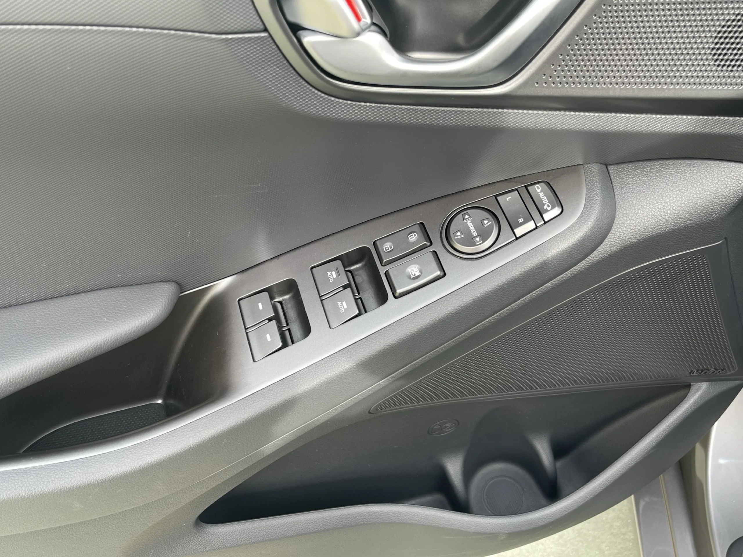 Hyundai IONIQ 1.6 GDI PHEV Tecno DCT 104 kW (141 CV) - Foto 9