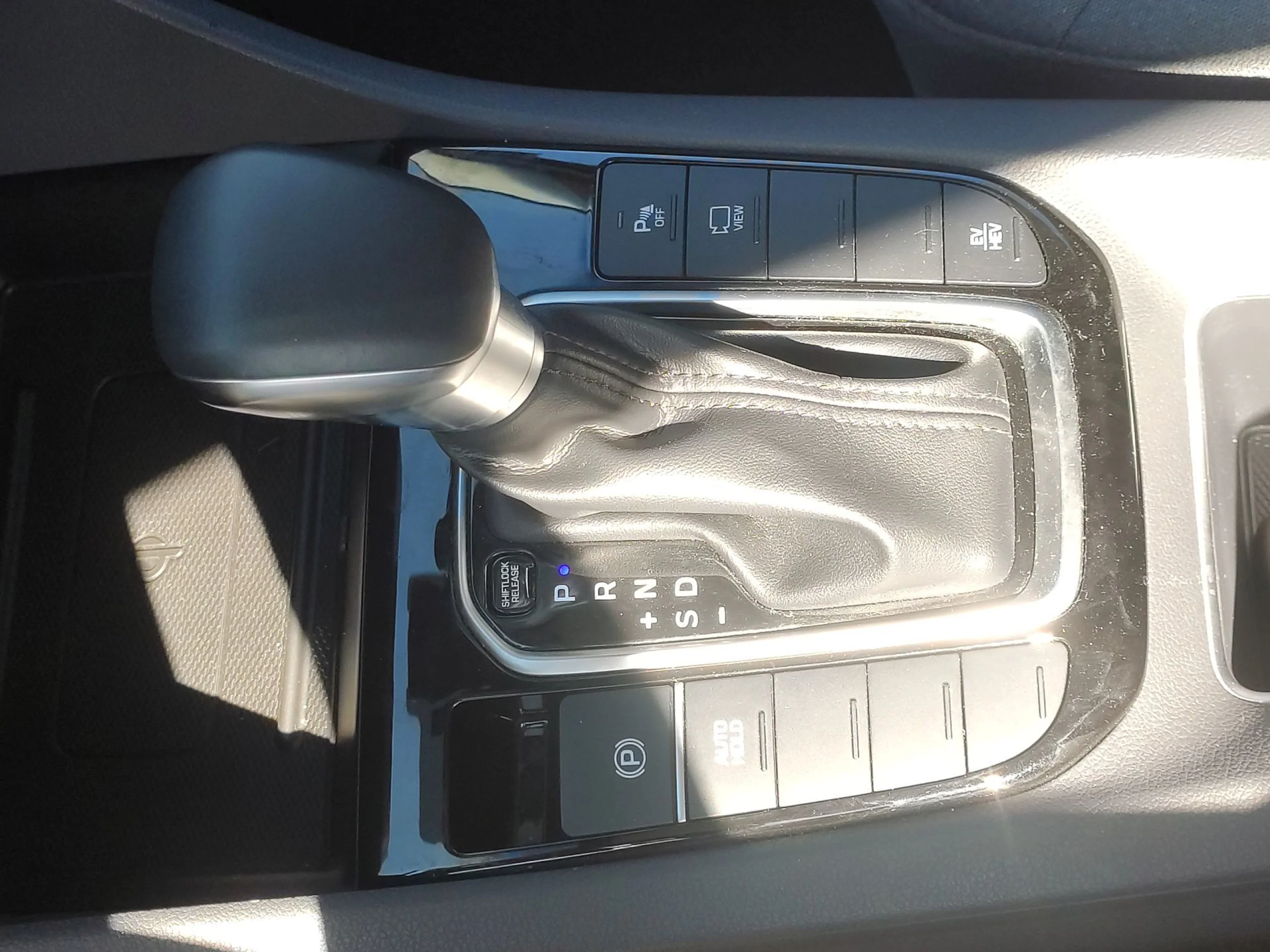 Hyundai IONIQ 1.6 GDI PHEV Tecno DCT 104 kW (141 CV) - Foto 23