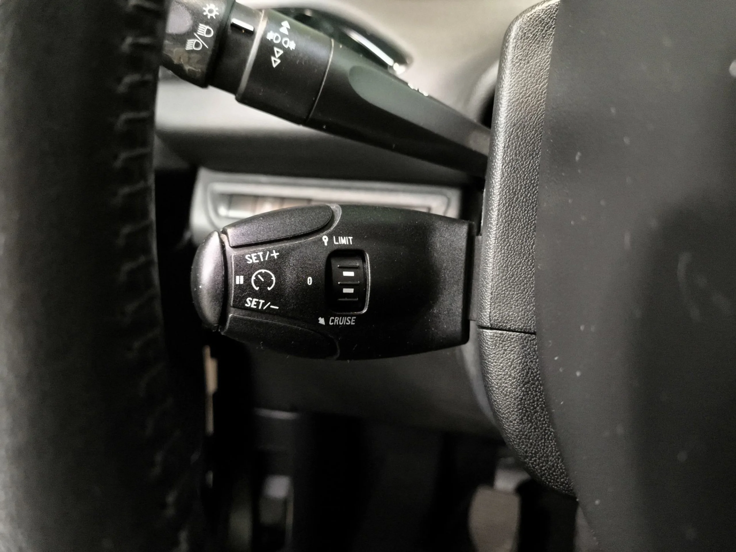 Peugeot 208 PureTech 82 SANDS Active 60 kW (82 CV) - Foto 12