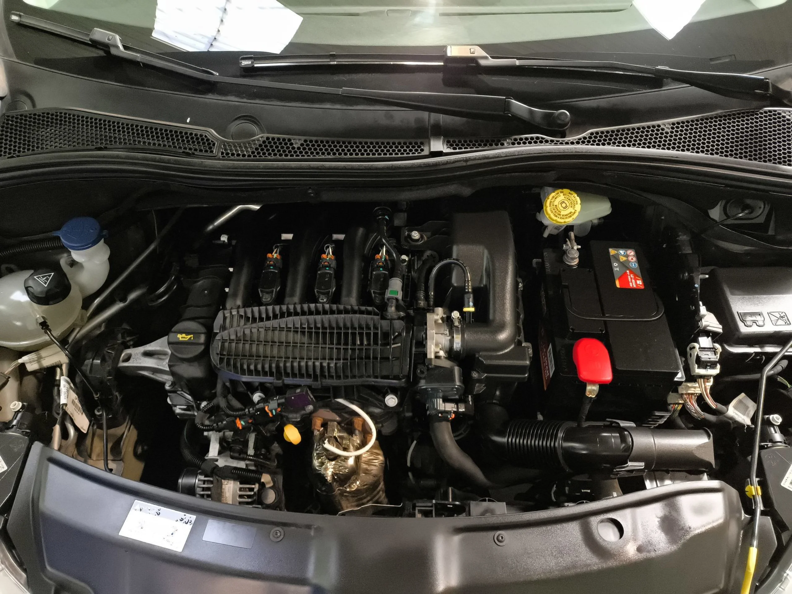 Peugeot 208 PureTech 82 SANDS Active 60 kW (82 CV) - Foto 23