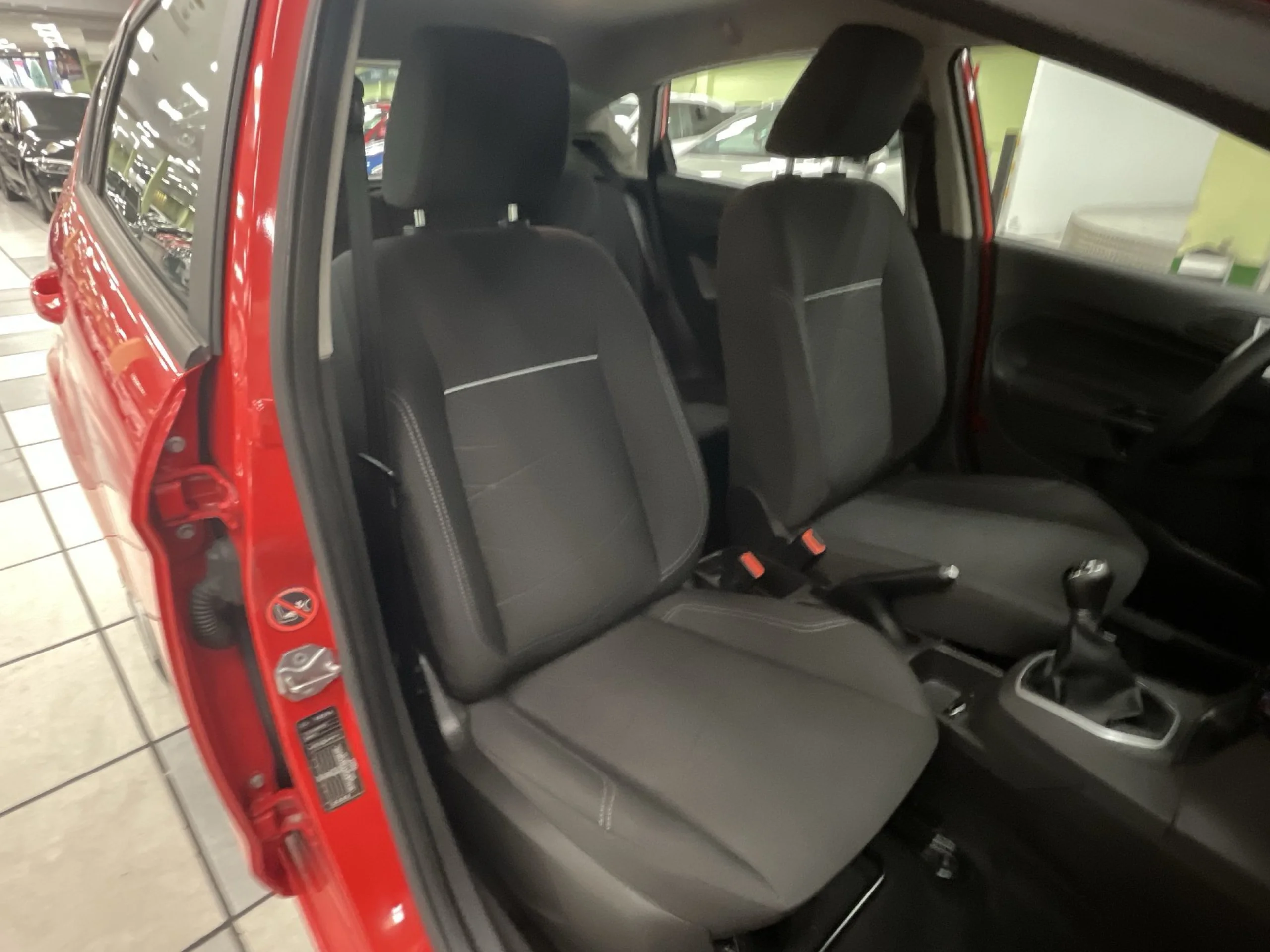 Ford Fiesta 1.25 Duratec Trend 60 kW (82 CV) - Foto 18
