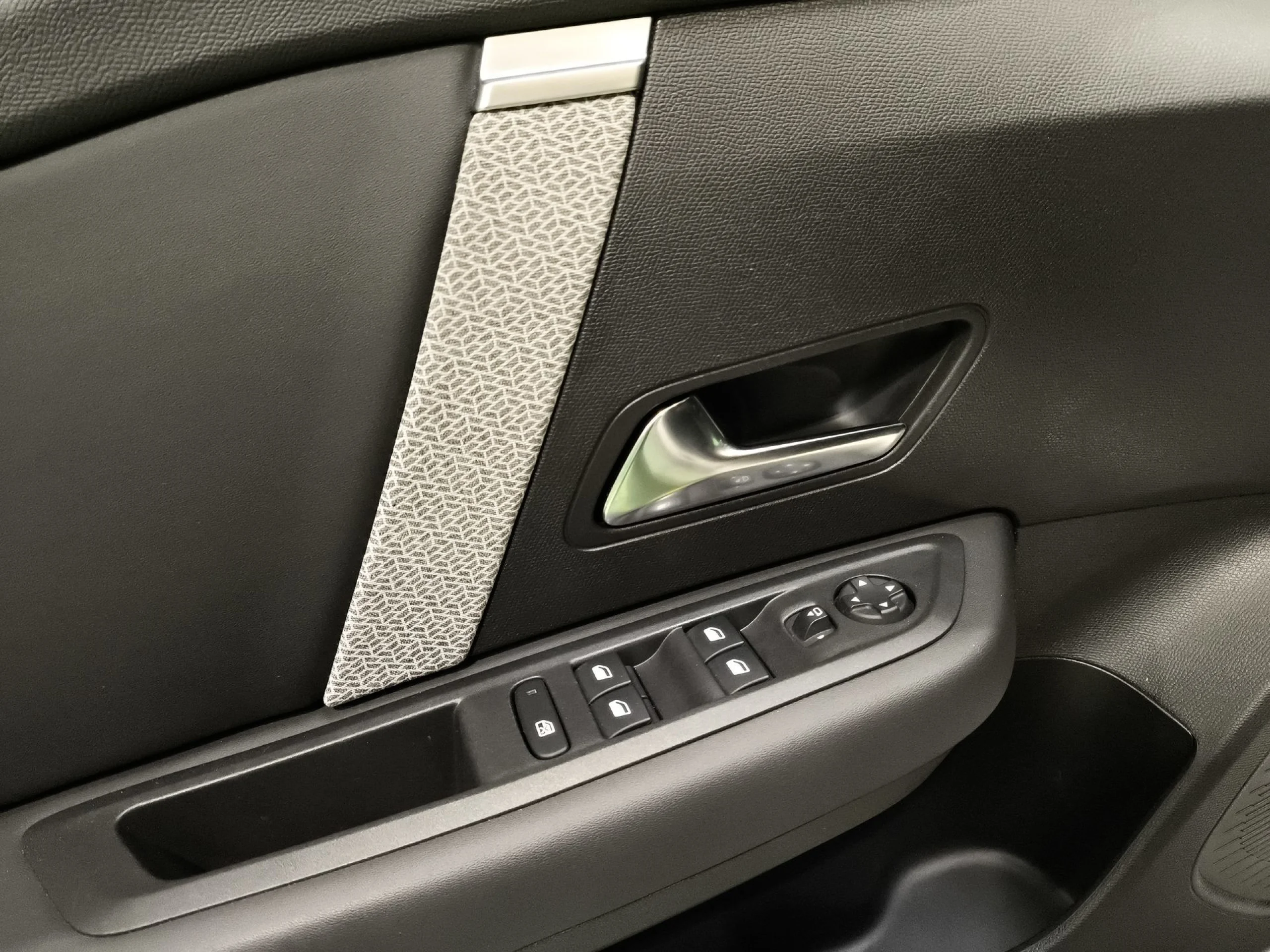 Citroen C4 PureTech 130 SANDS Shine EAT8 96 kW (130 CV) - Foto 10