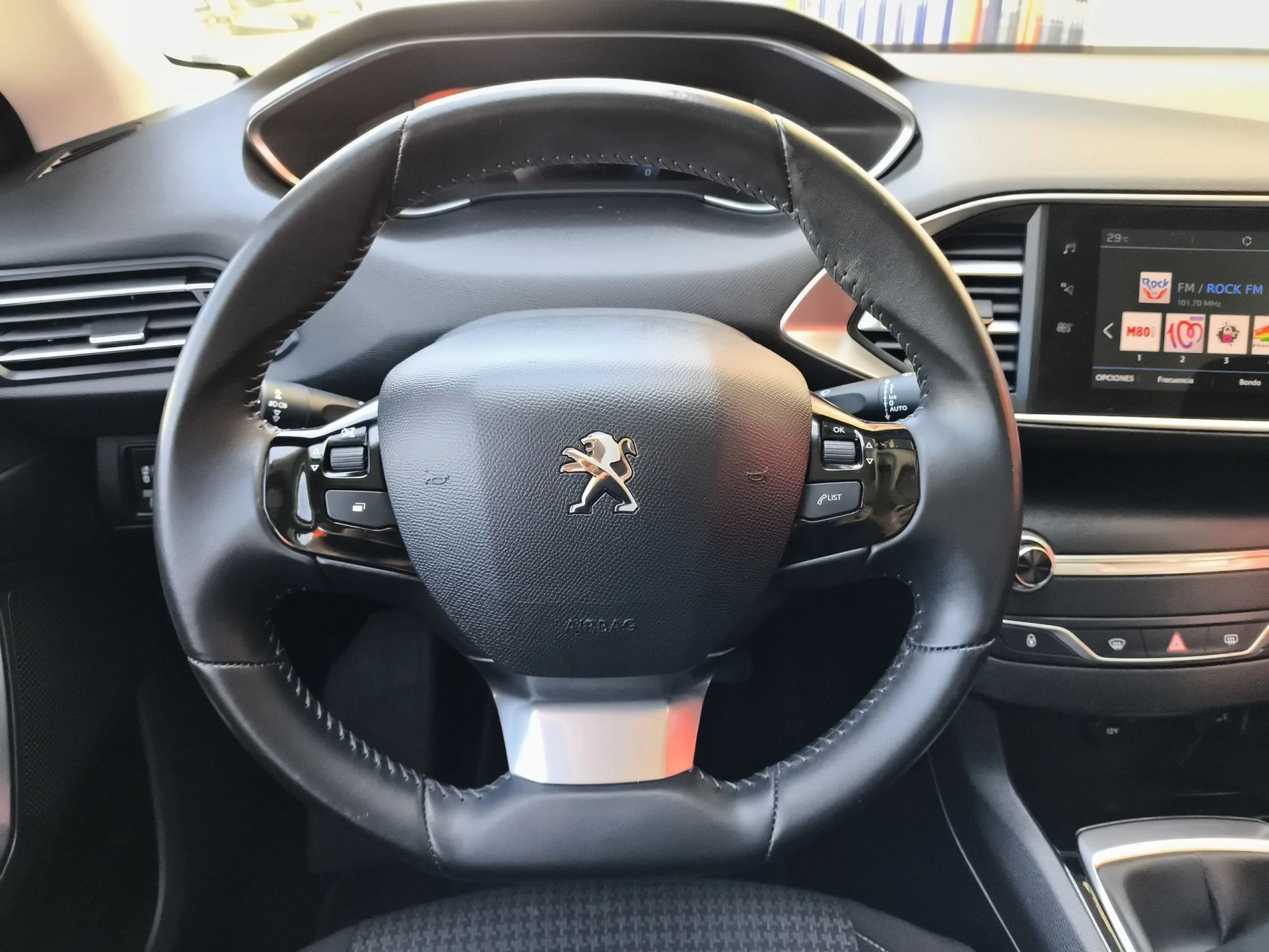 Peugeot 308 PureTech 110 SANDS Active 81 kW (110 CV) - Foto 11