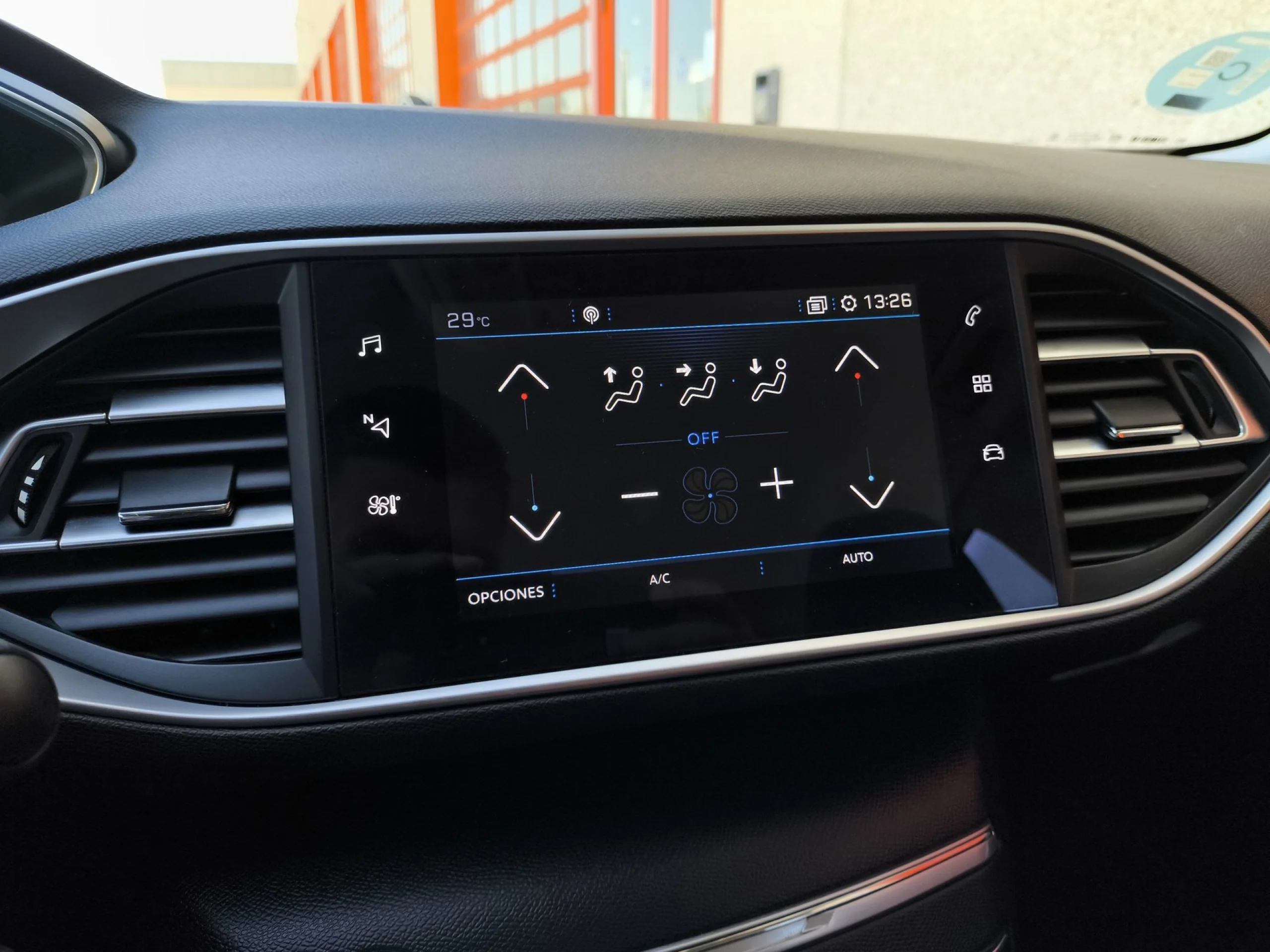 Peugeot 308 PureTech 110 SANDS Active 81 kW (110 CV) - Foto 15