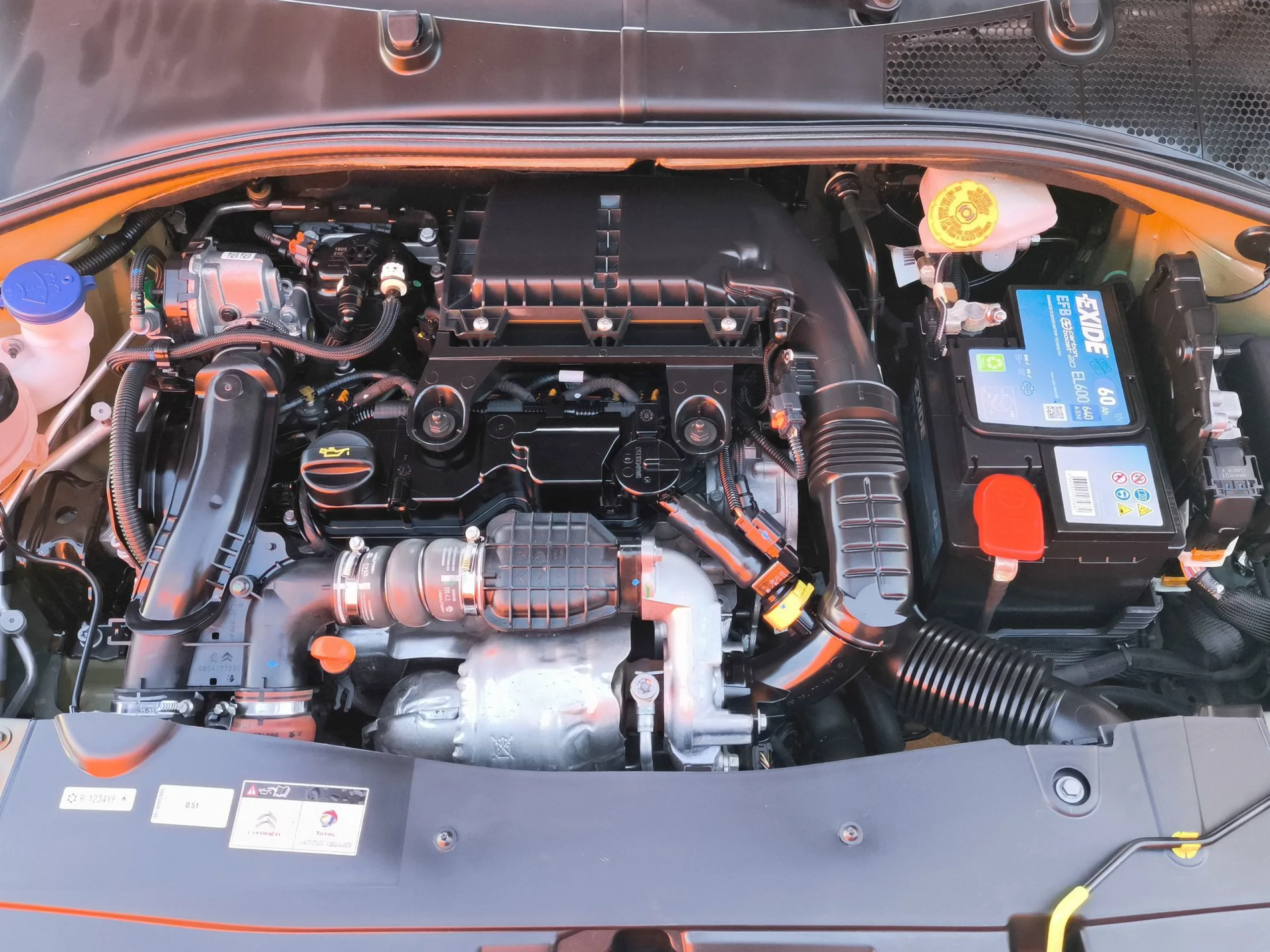 Citroen C-Elysee BlueHDi 100 Shine 75 kW (102 CV) - Foto 25