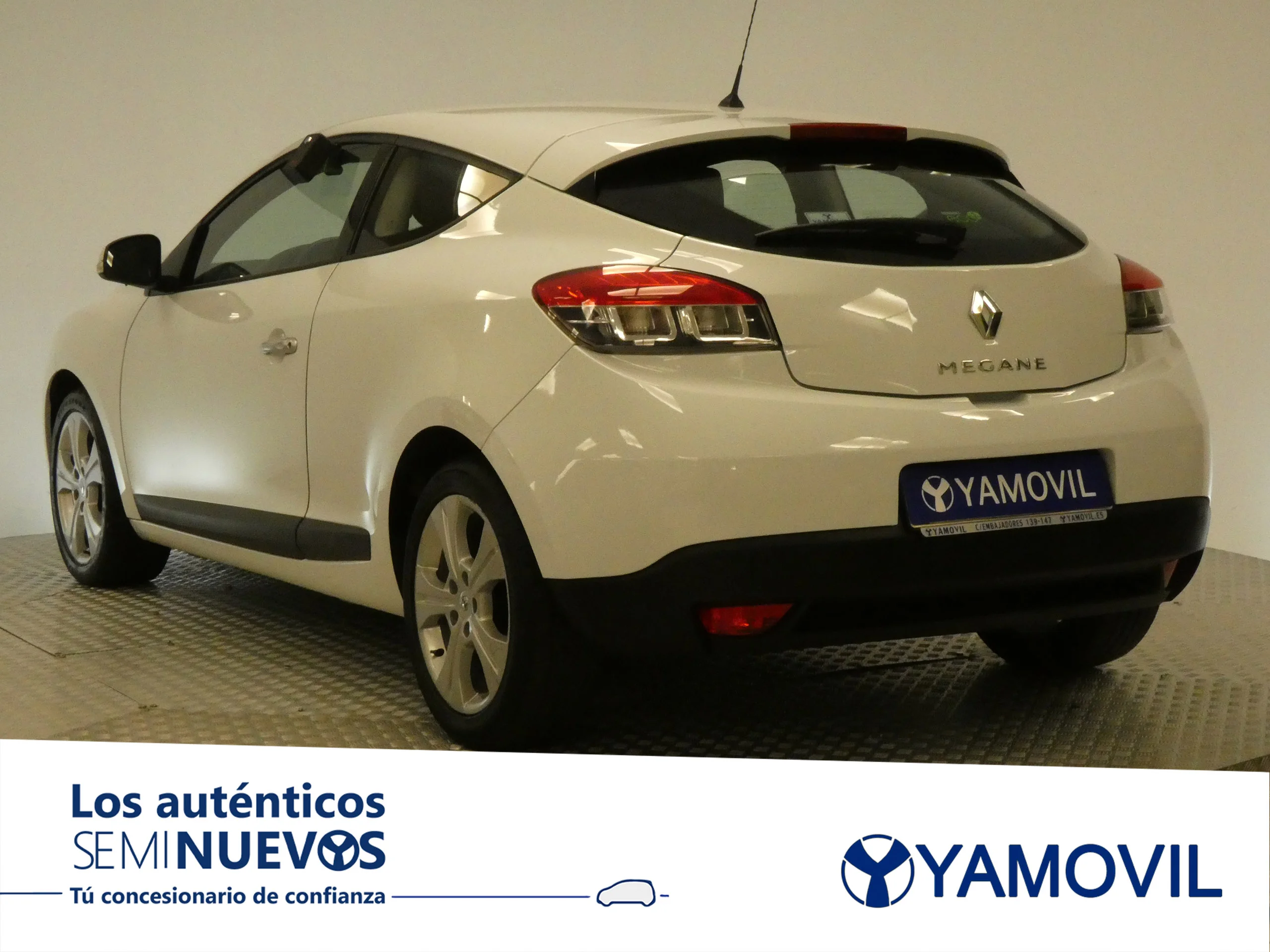 Renault Megane COUPÉ 1.5 DCi DYNAMIQUE MAN 3P - Foto 4