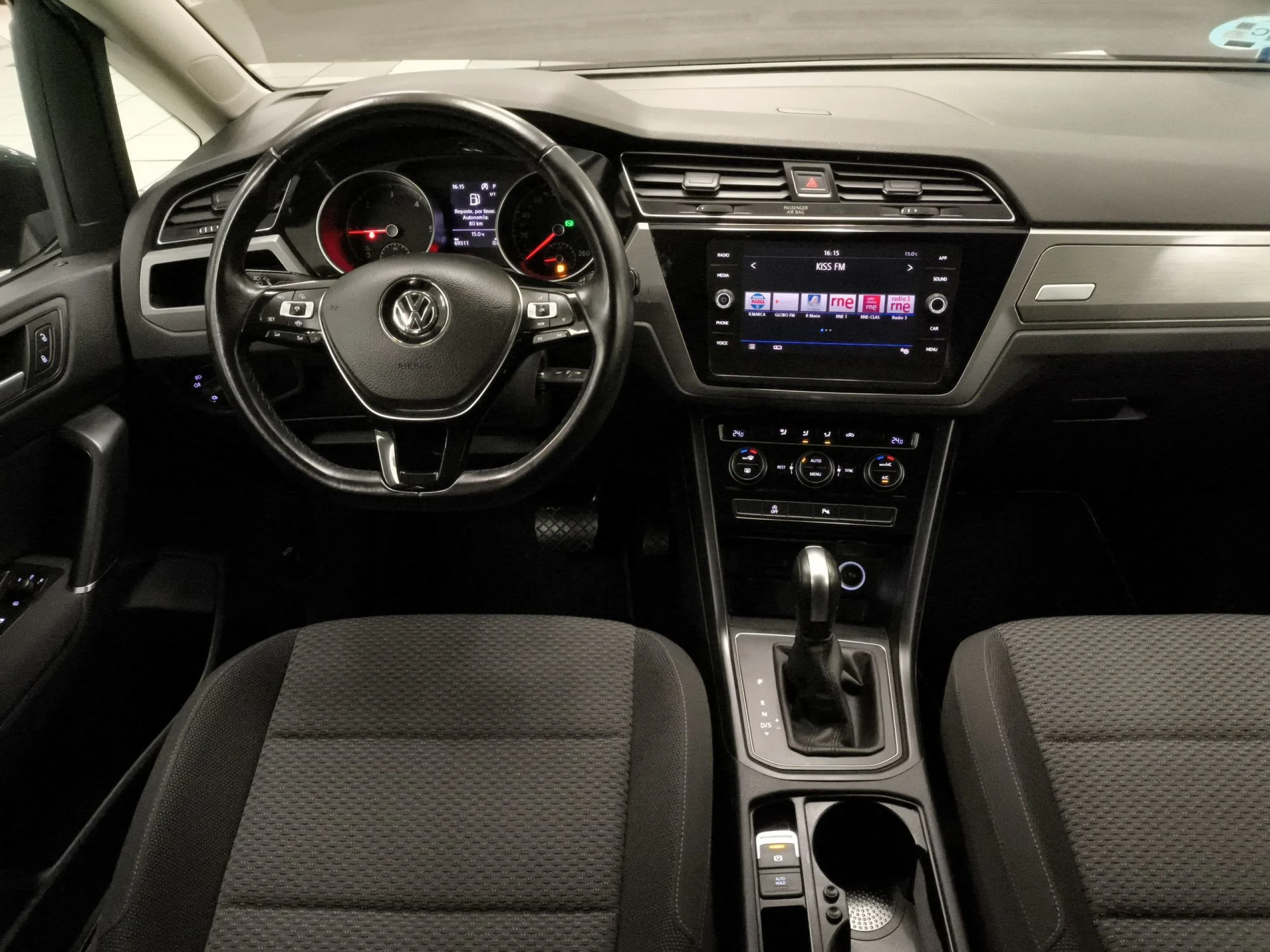 Volkswagen Touran Advance 2.0 TDI 85 kW (115 CV) DSG - Foto 17