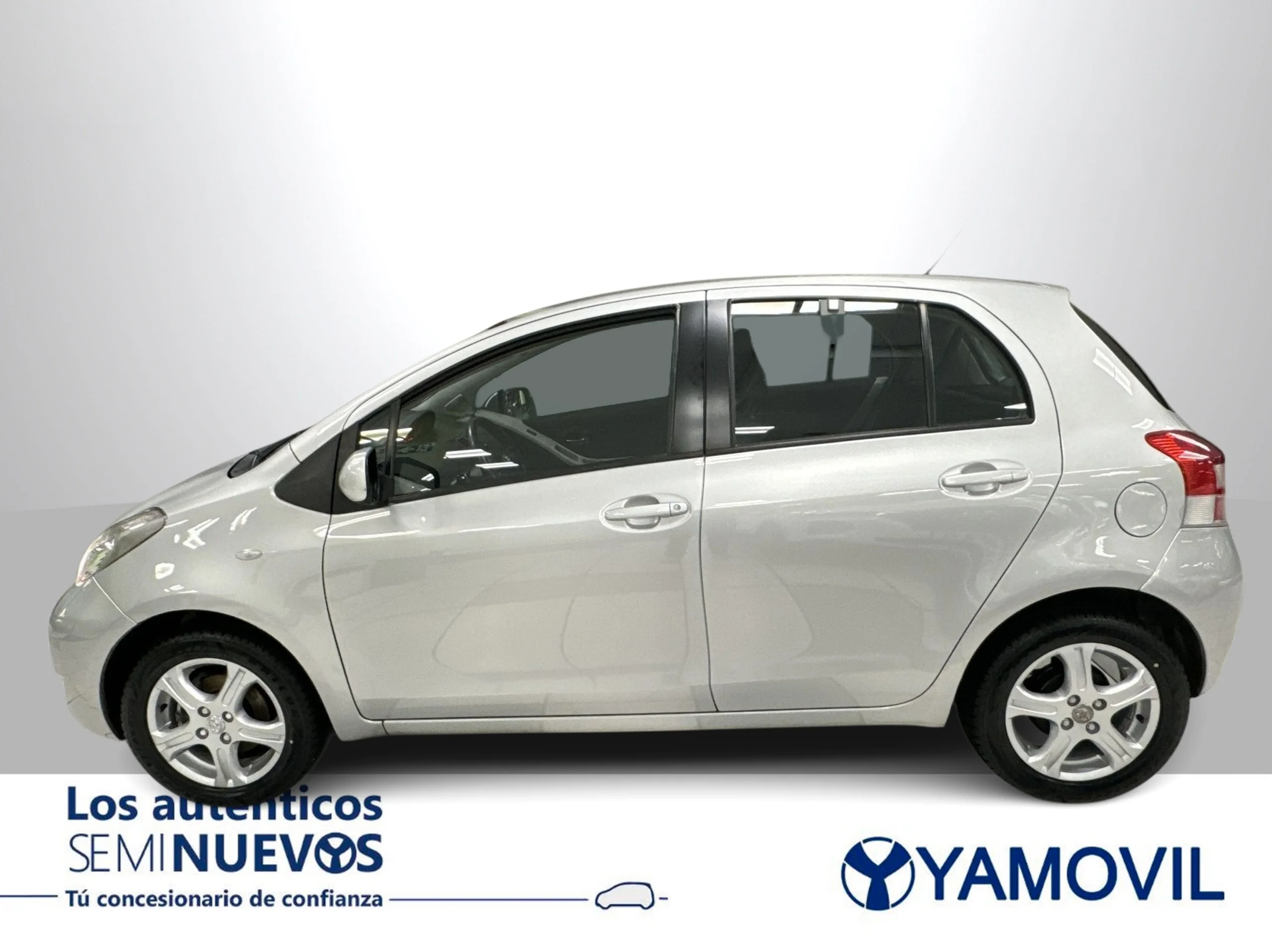 Toyota Yaris 1.0 VVT-I TS 51 kW (69 CV) - Foto 4