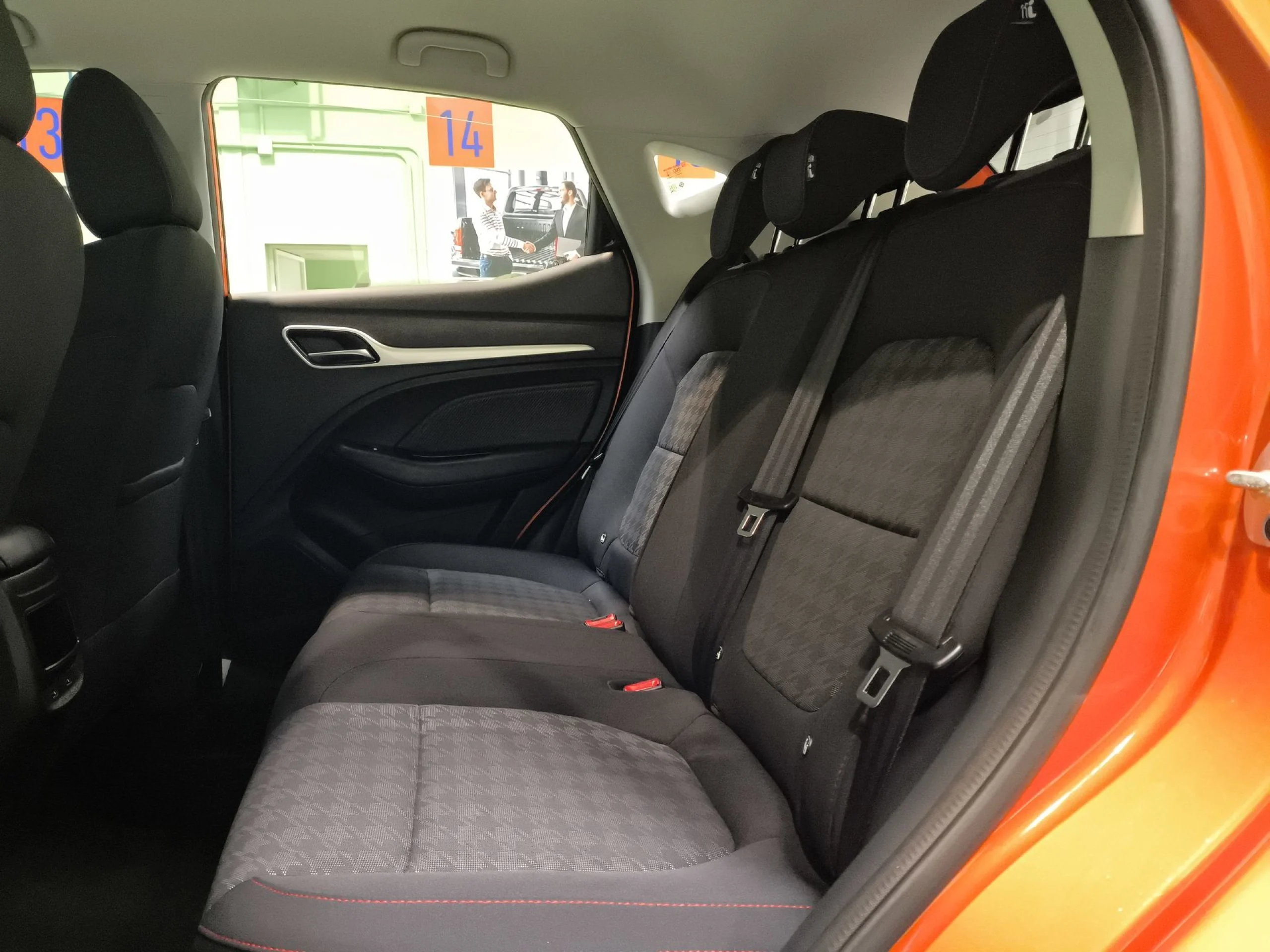 MG ZS 1.5 Comfort 78 kW (106 CV) - Foto 17
