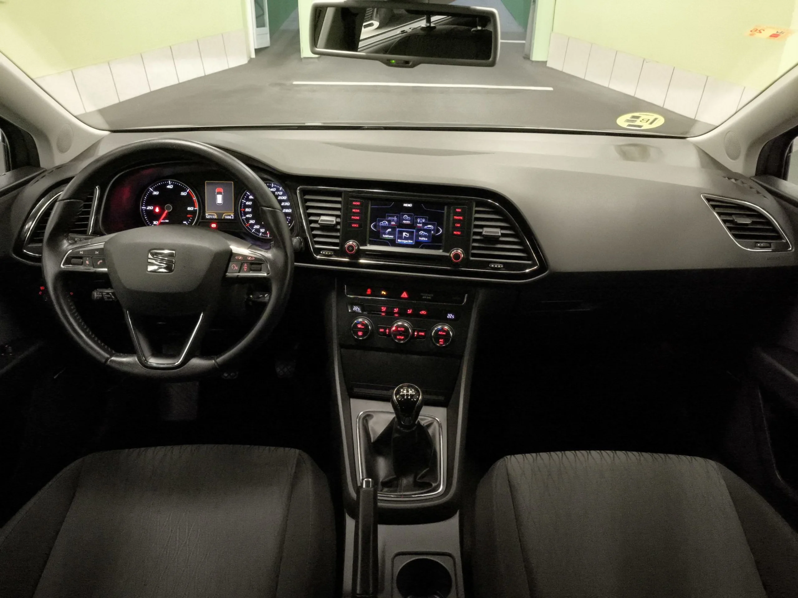 Seat León ST 1.6 TDI SANDS Style 77 kW (105 CV) - Foto 11