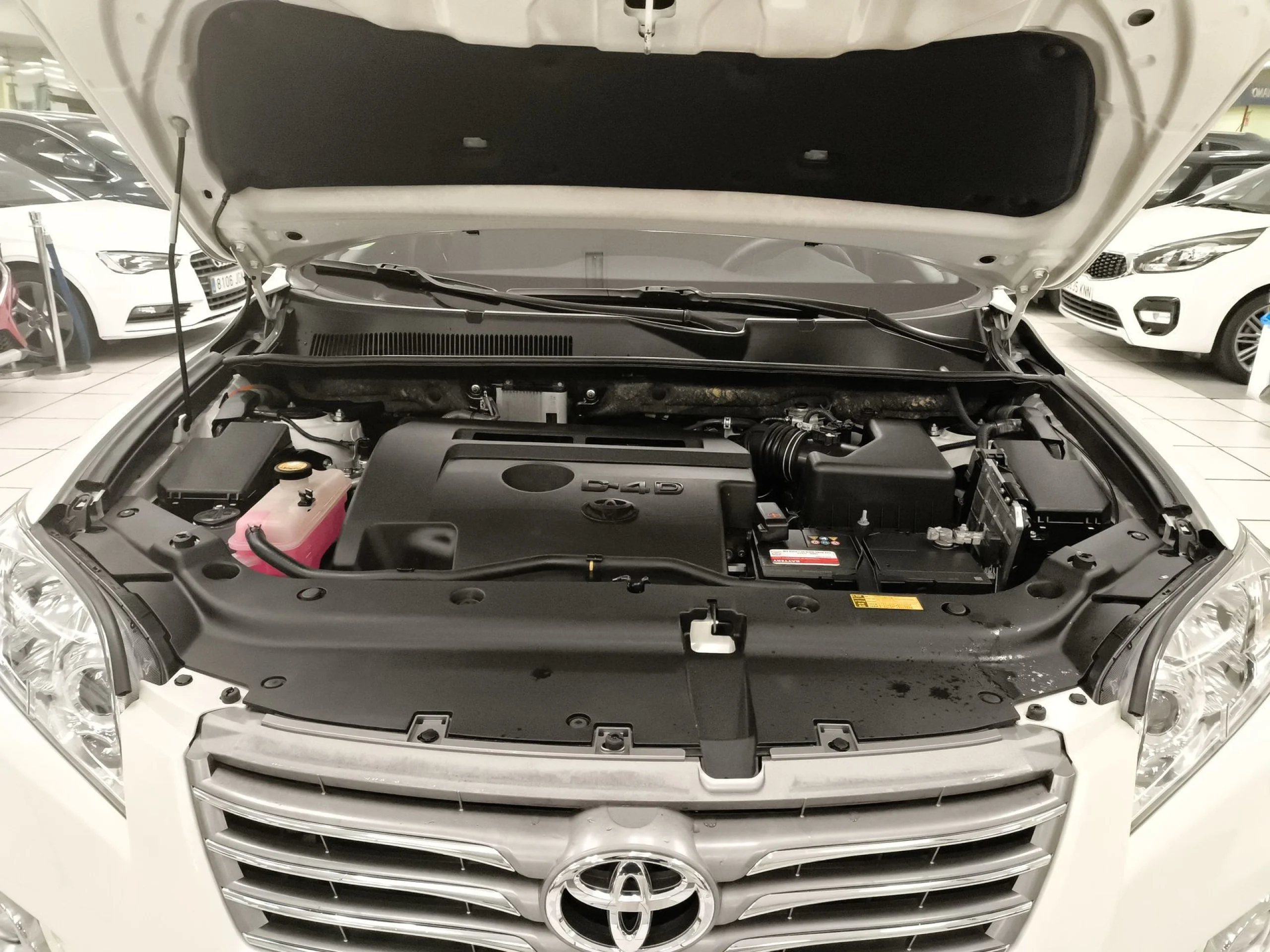 Toyota Rav4 2.2 D-4D Advance 4x2 110 kW (150 CV) - Foto 20